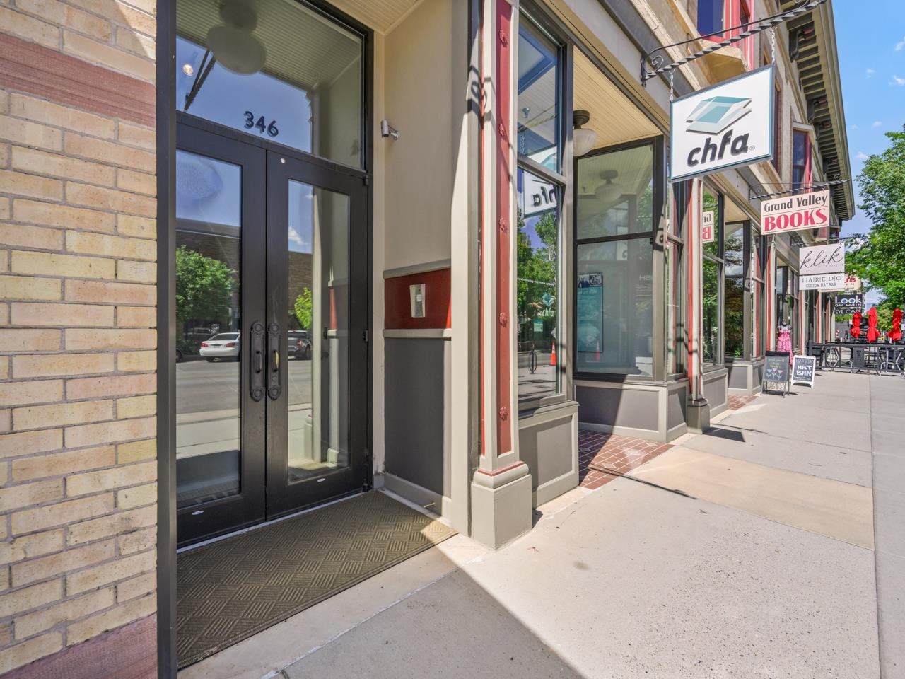 346 Main Street Property Photo