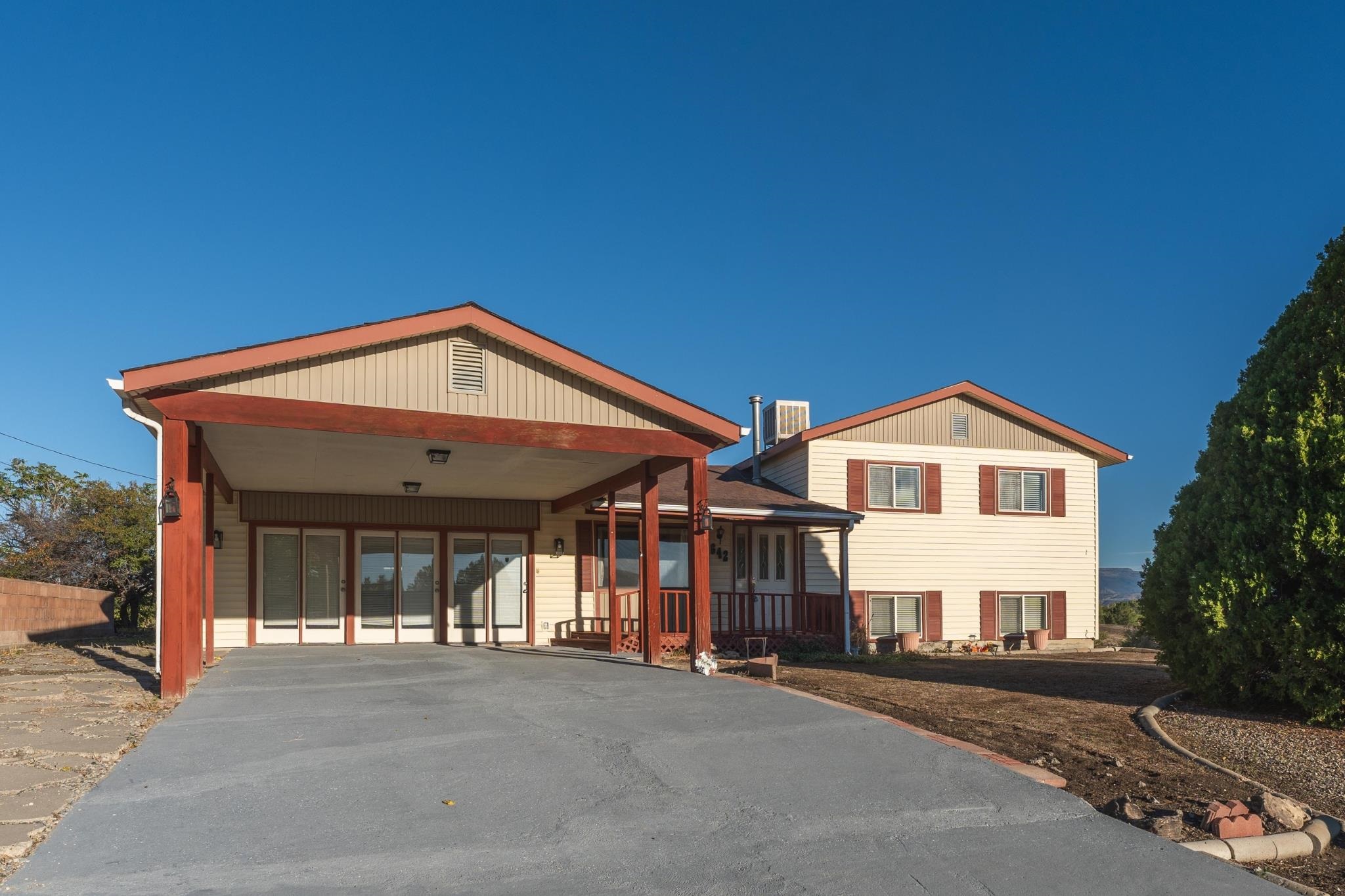 642 Highview Road Property Photo 1