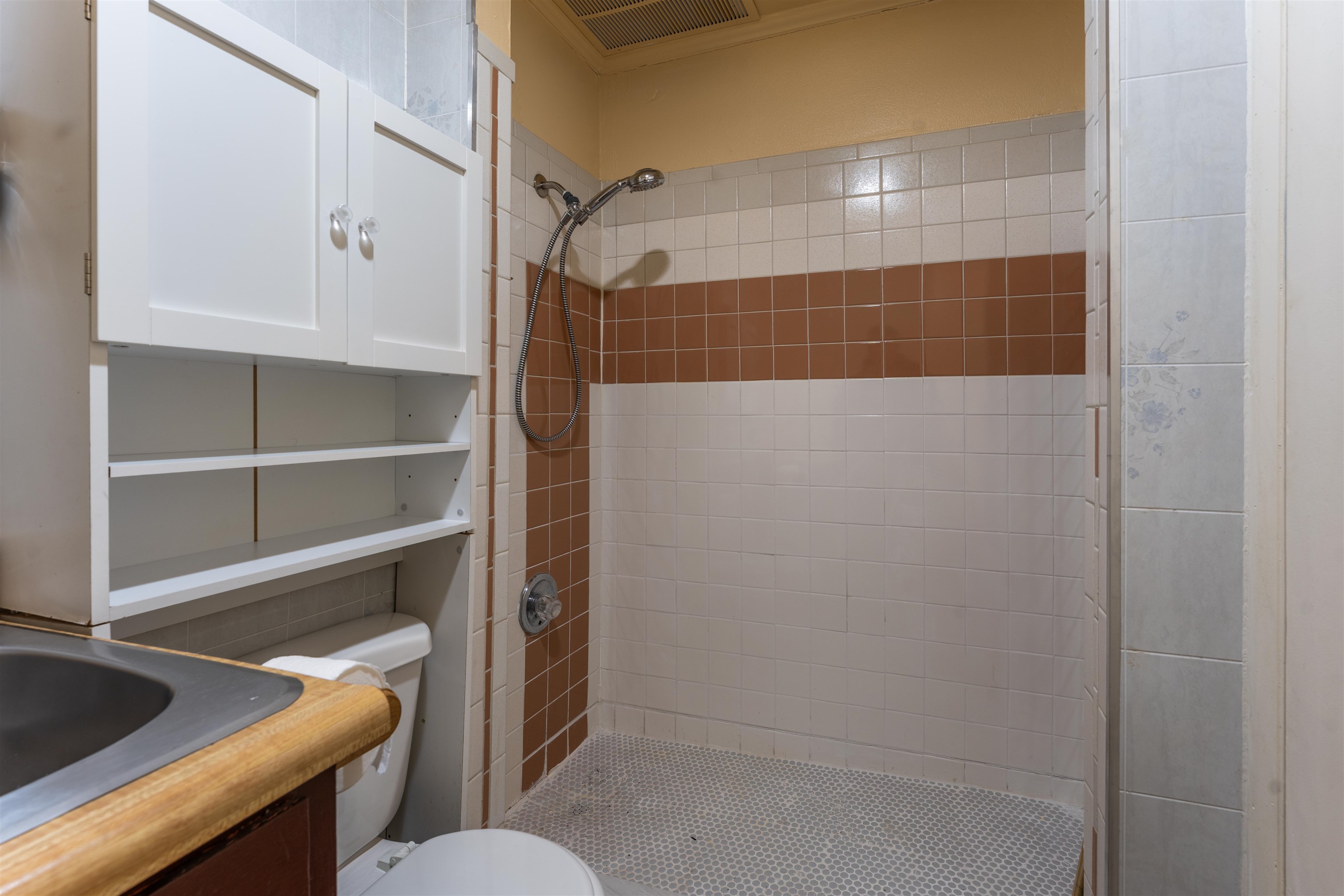 642 Highview Road Property Photo 11