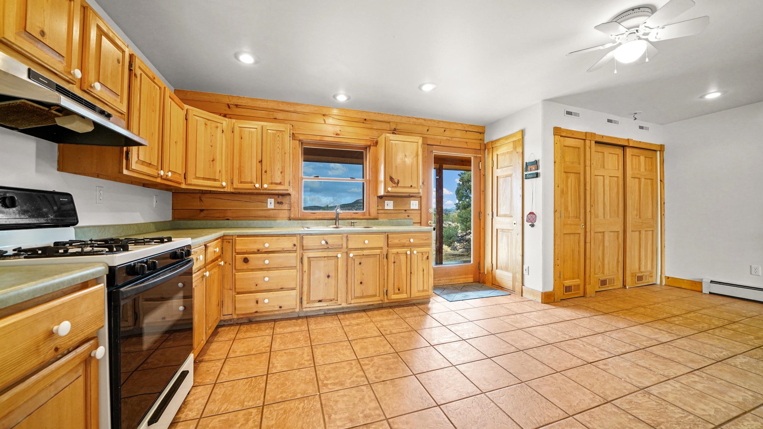 4890 Red Bluff Road Property Photo 13