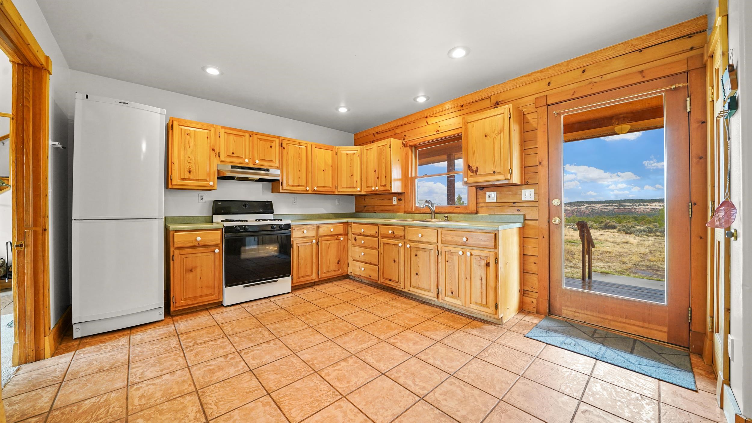 4890 Red Bluff Road Property Photo 14
