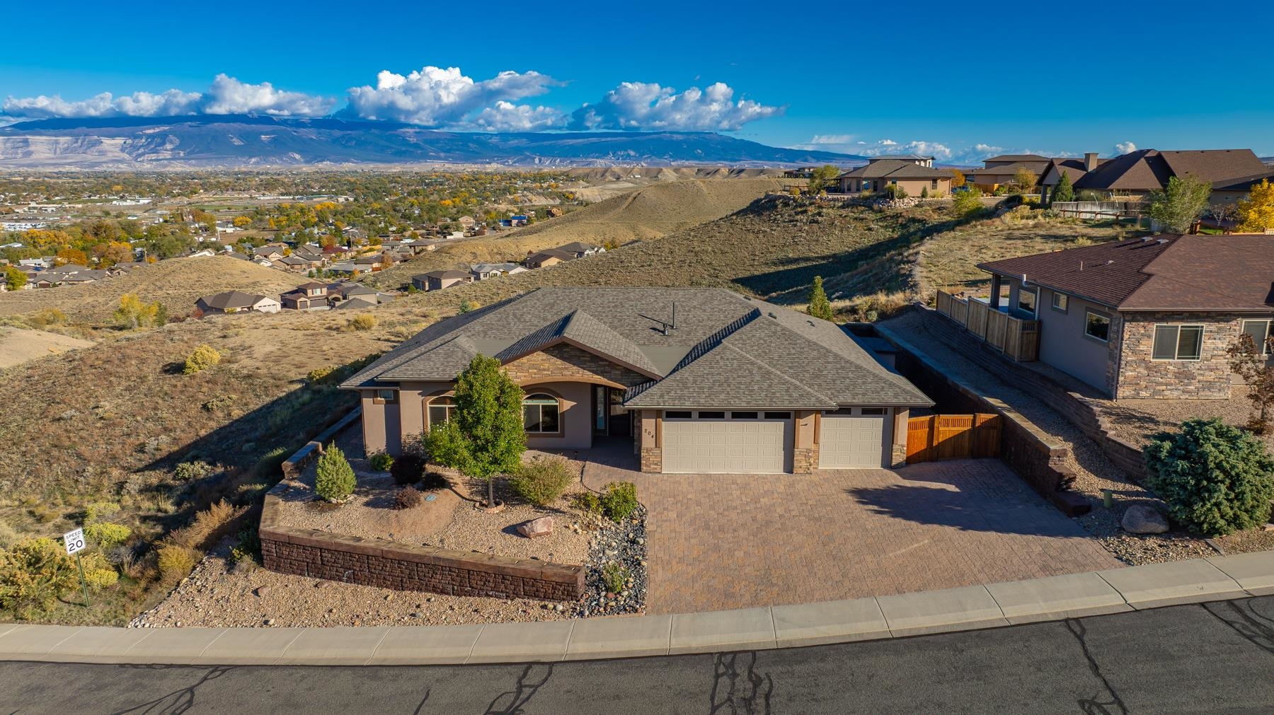 204 Spyglass Drive Property Photo 1