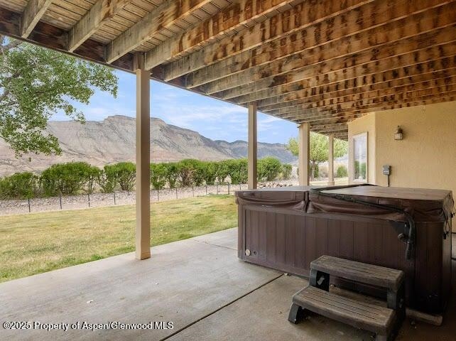 31 Boulder Ridge Drive Property Photo 5
