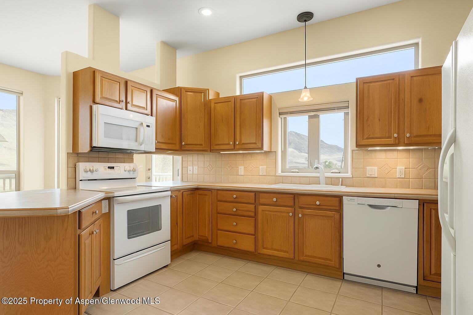 31 Boulder Ridge Drive Property Photo 7