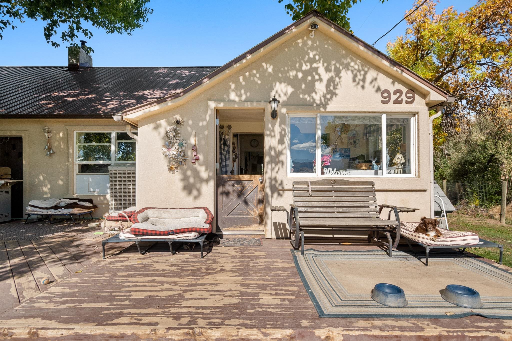 929 2150 Road Property Photo 1