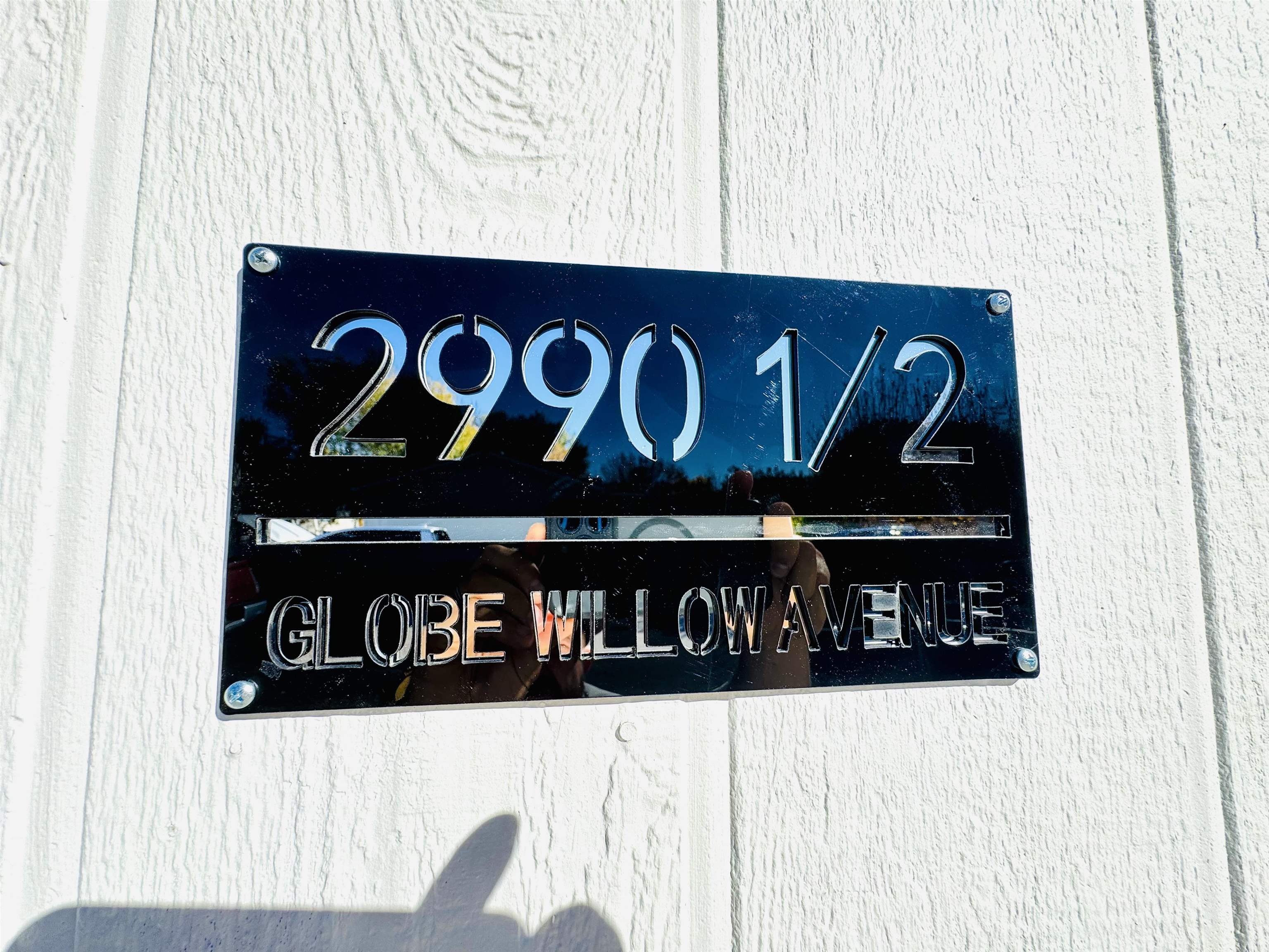 2990 1/2 Globe Willow Avenue Property Photo 3