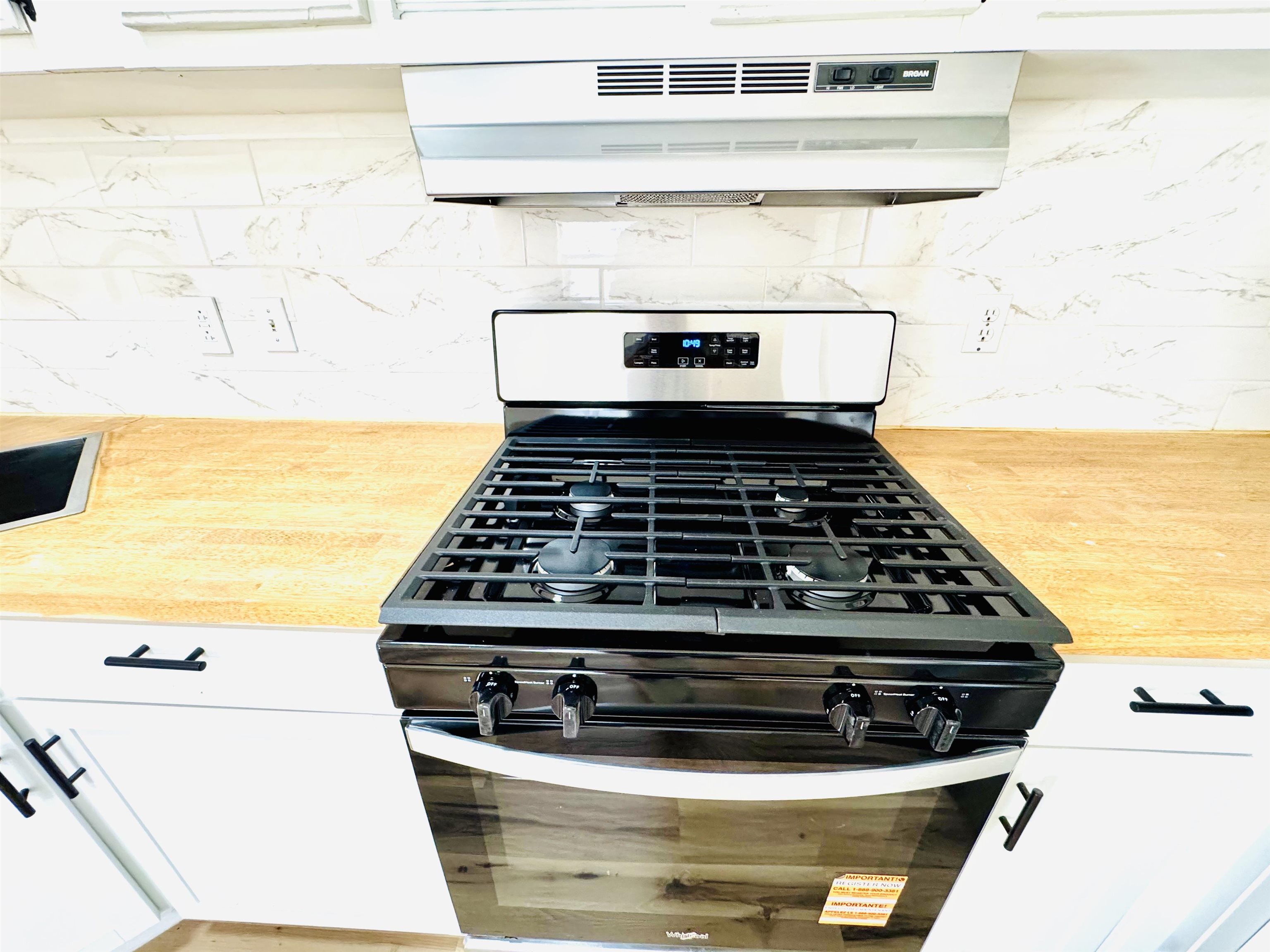 2990 1/2 Globe Willow Avenue Property Photo 13