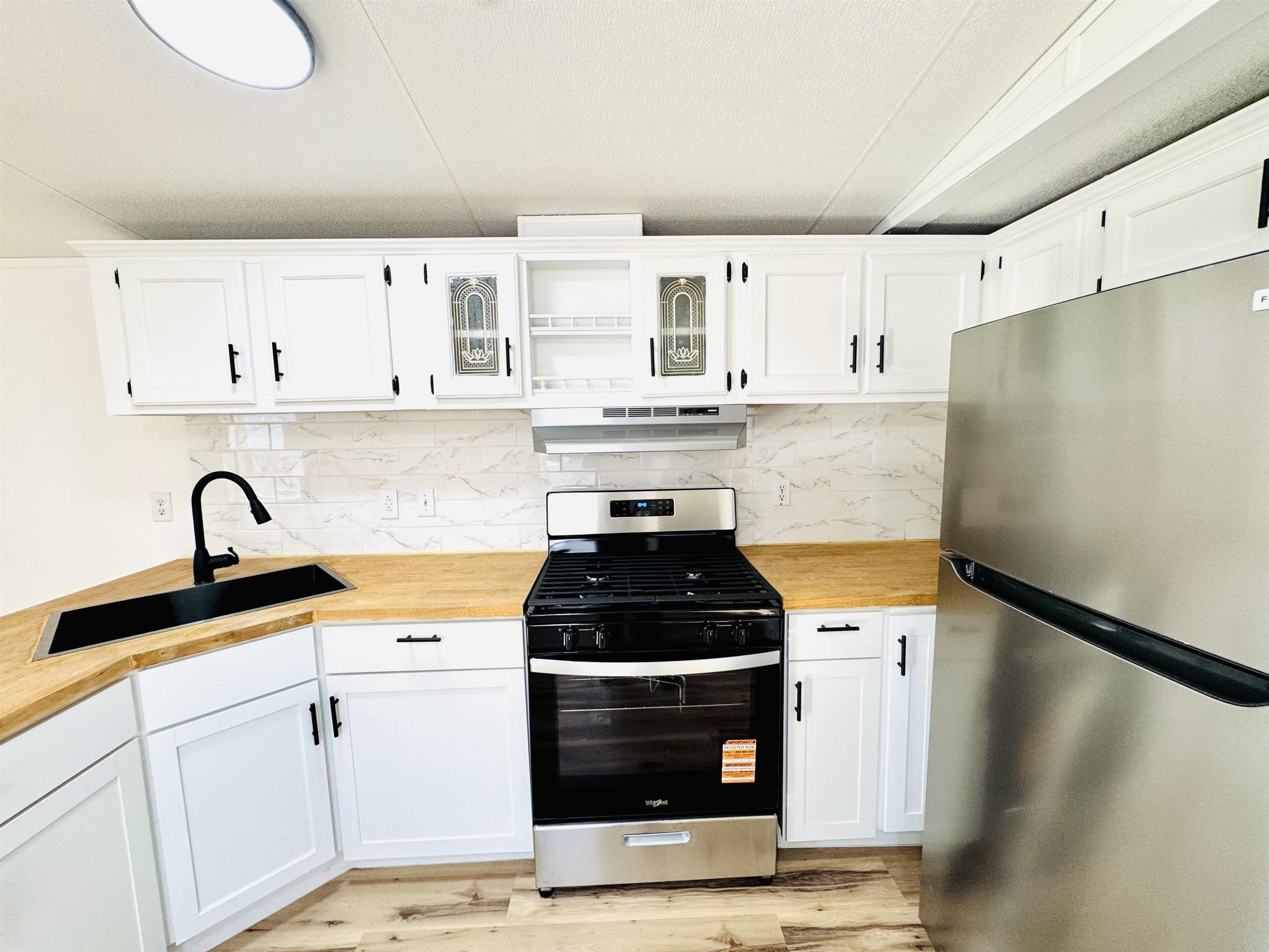 2990 1/2 Globe Willow Avenue Property Photo 16