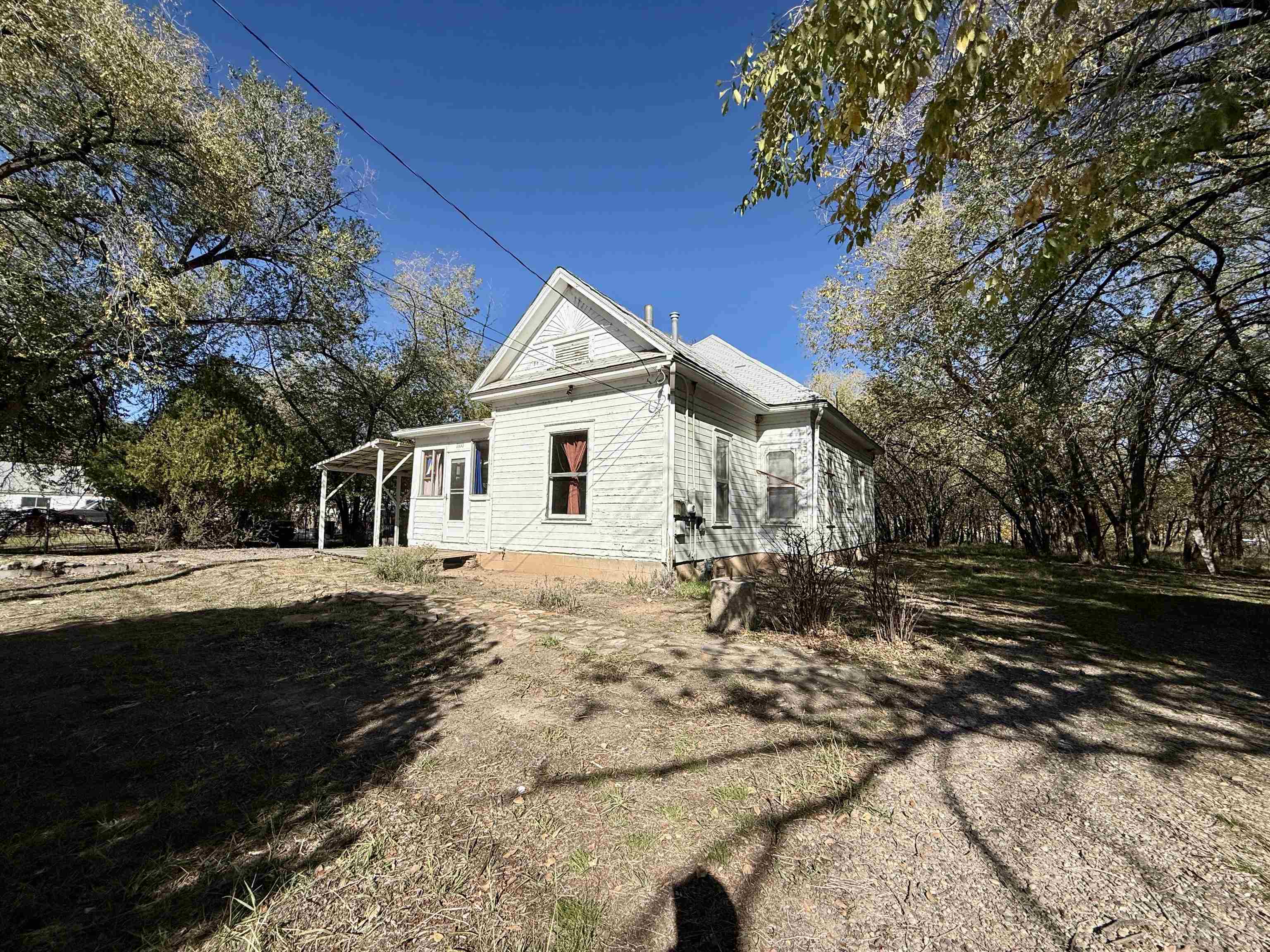 1100 Santa Clara Avenue Property Photo 1