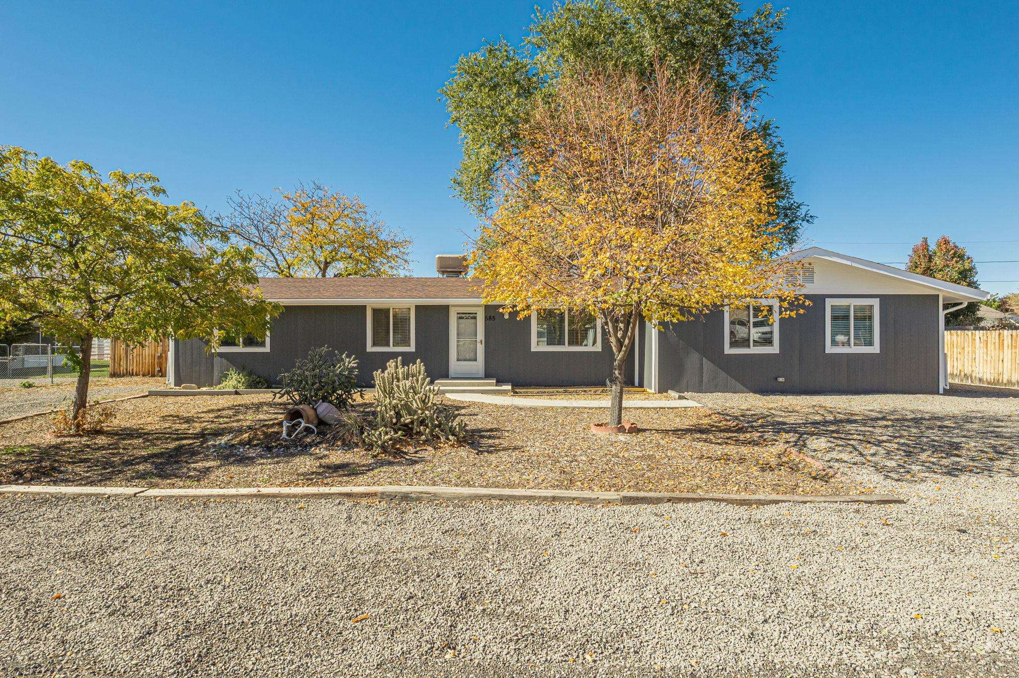 585 29 3/8 Road Property Photo