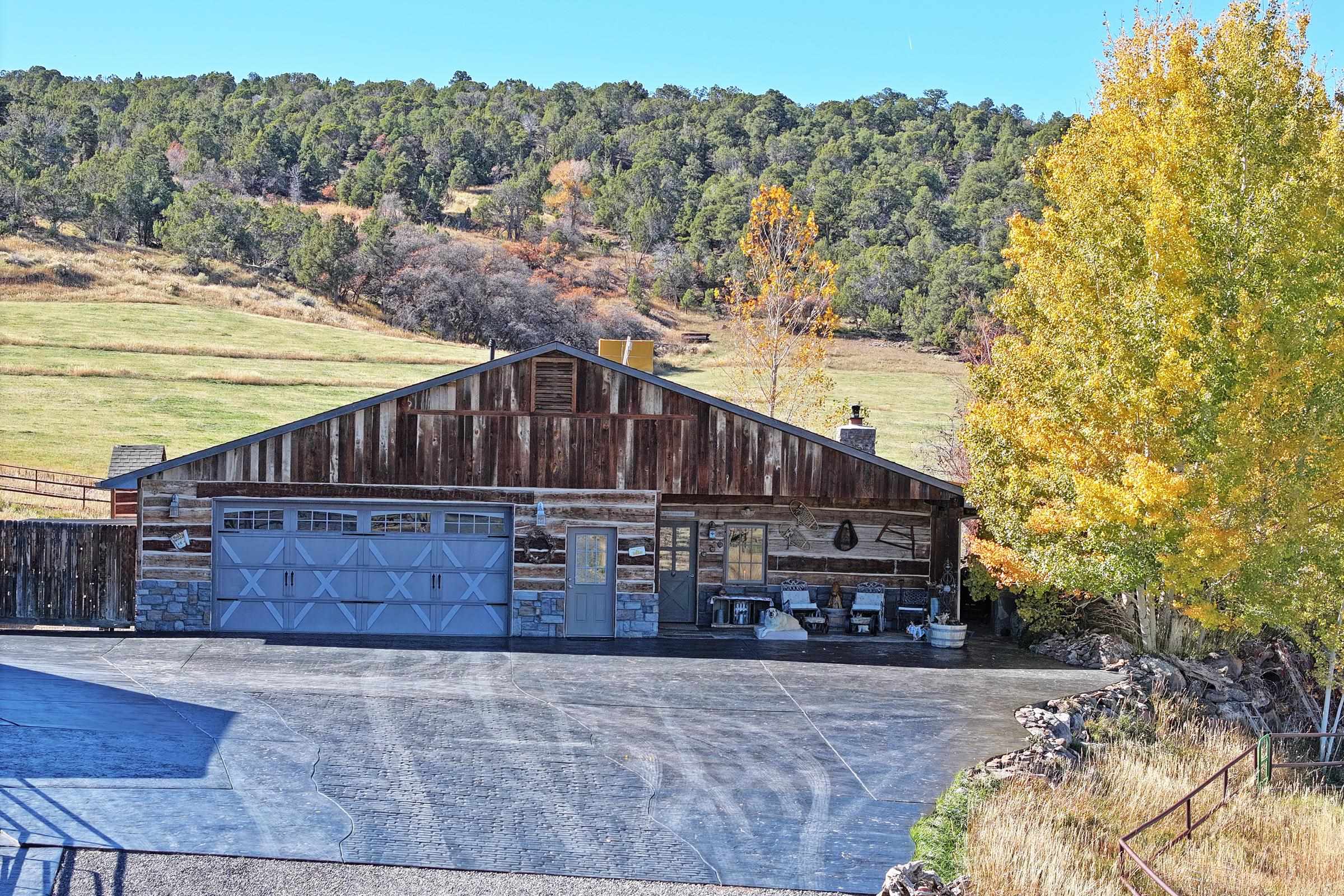 10497 54 7/10 Road Property Photo 5