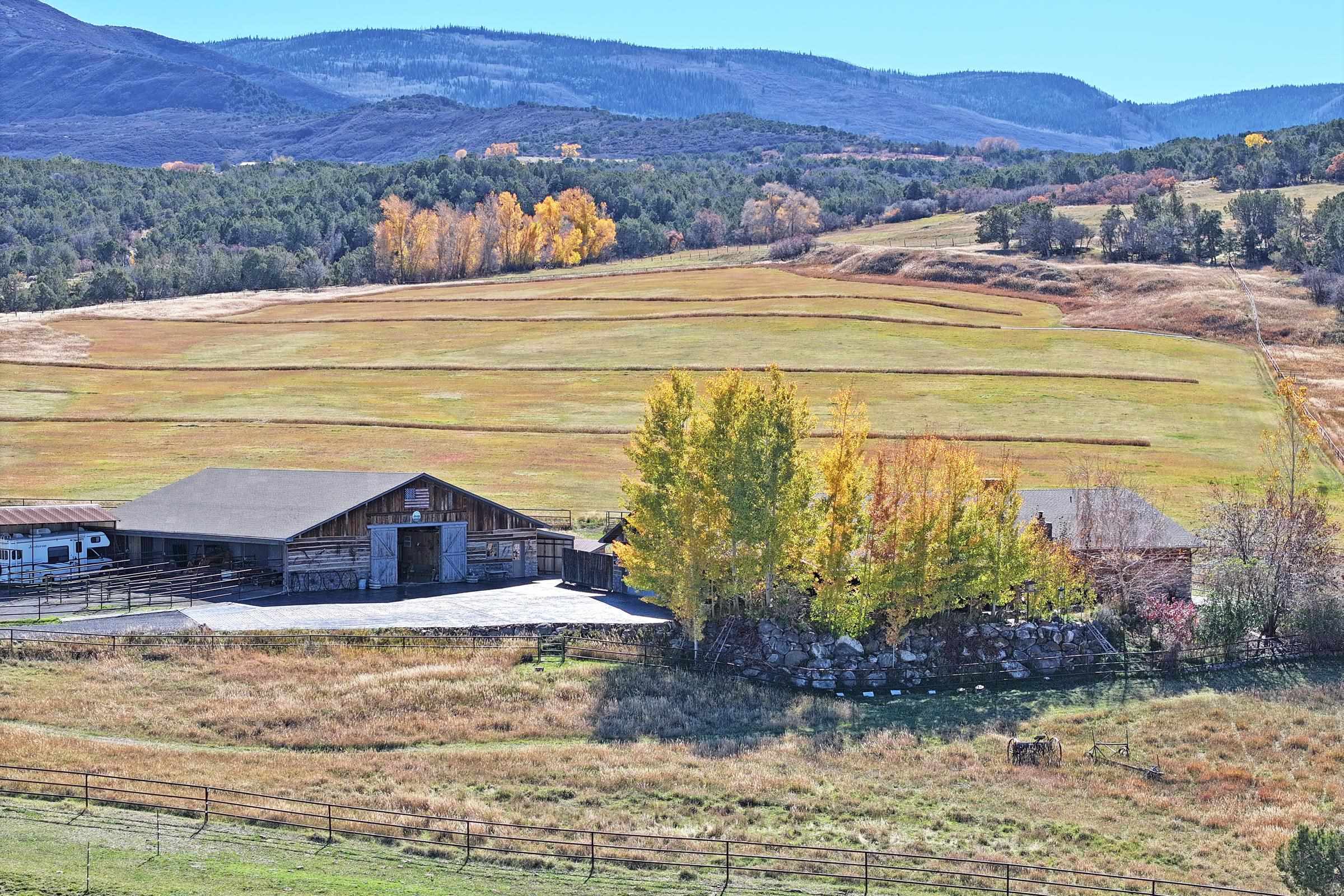 10497 54 7/10 Road Property Photo 33