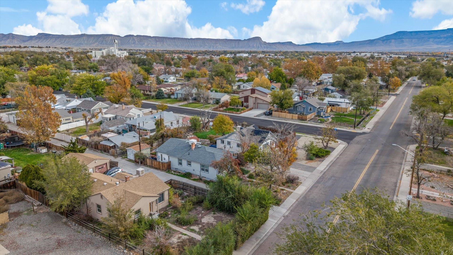 1620 Grand Avenue Property Photo 5