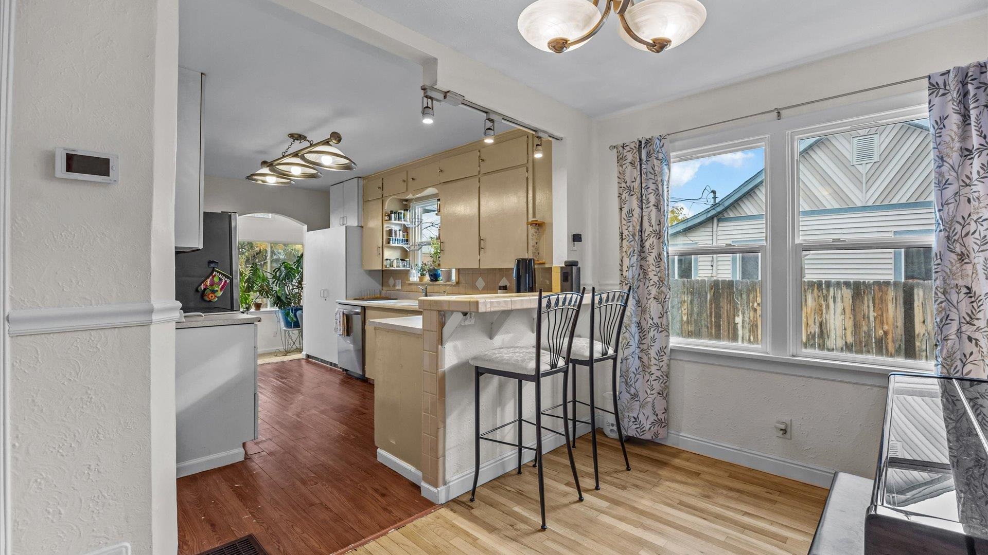 1620 Grand Avenue Property Photo 13