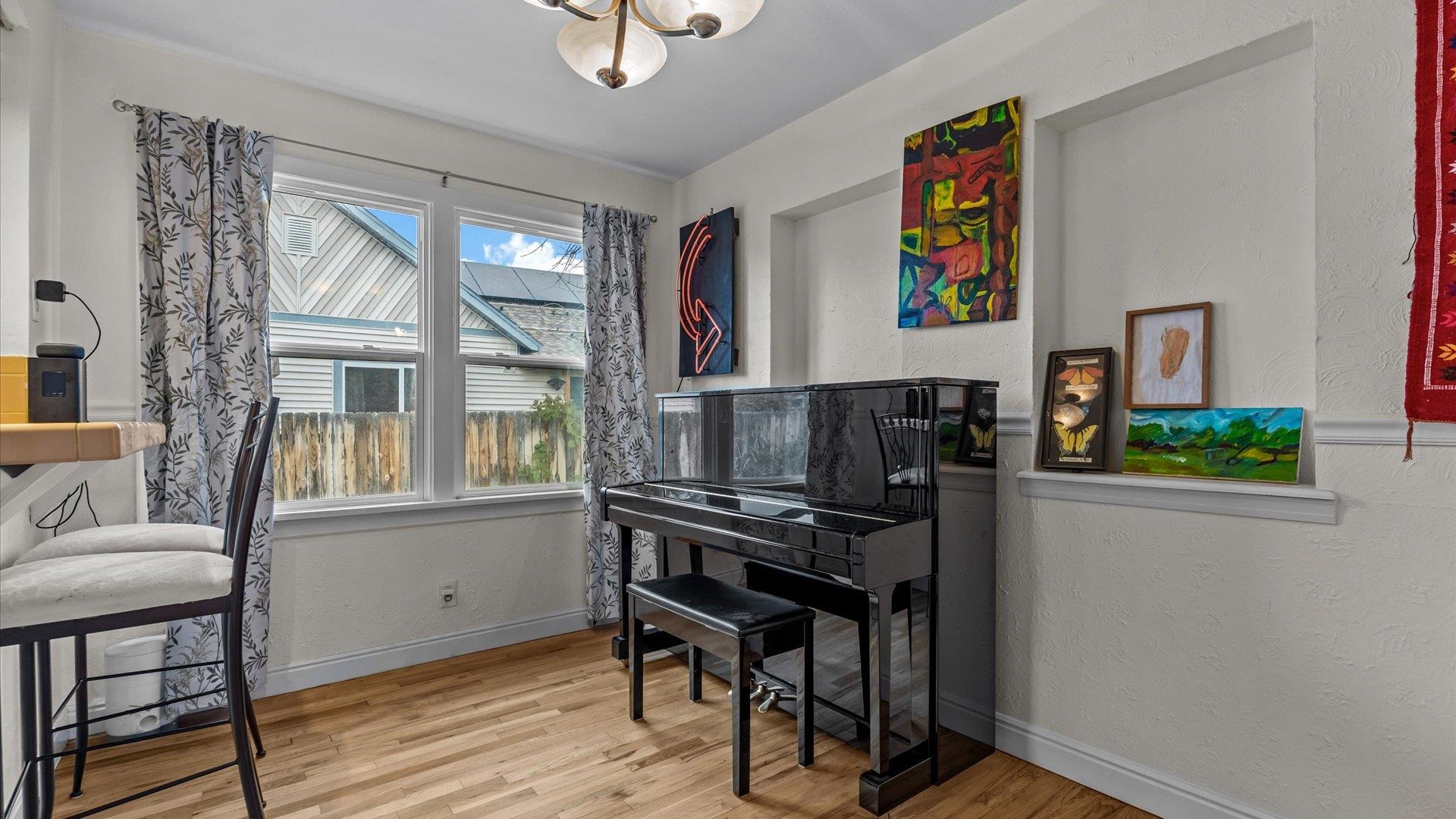 1620 Grand Avenue Property Photo 14