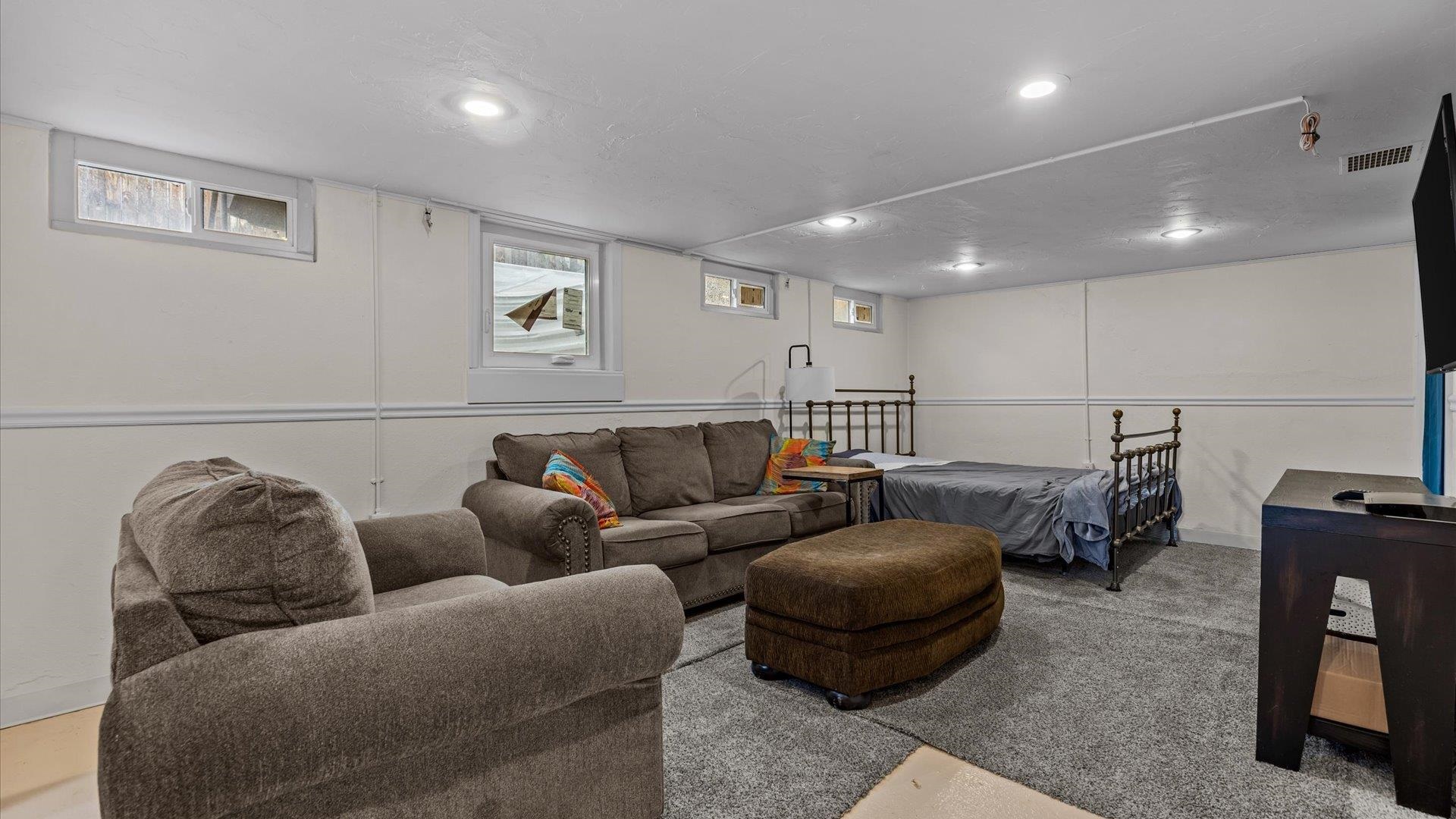 1620 Grand Avenue Property Photo 20