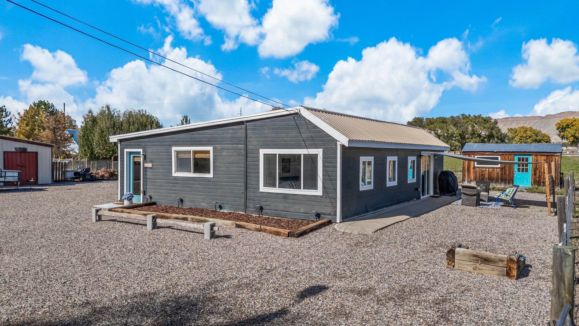 3364 E 1/4 Road Property Photo 4