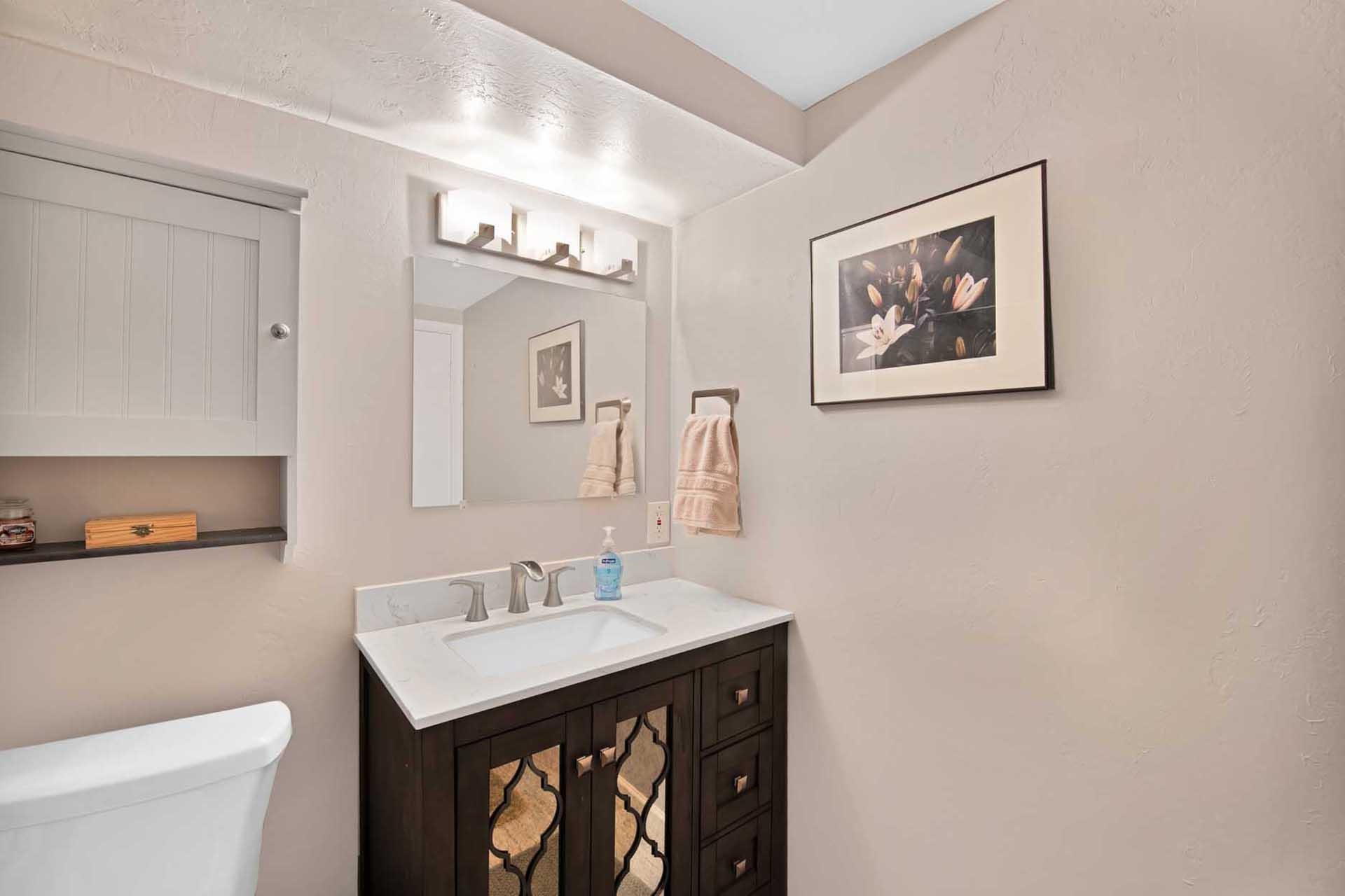 2053 S Broadway Property Photo 25