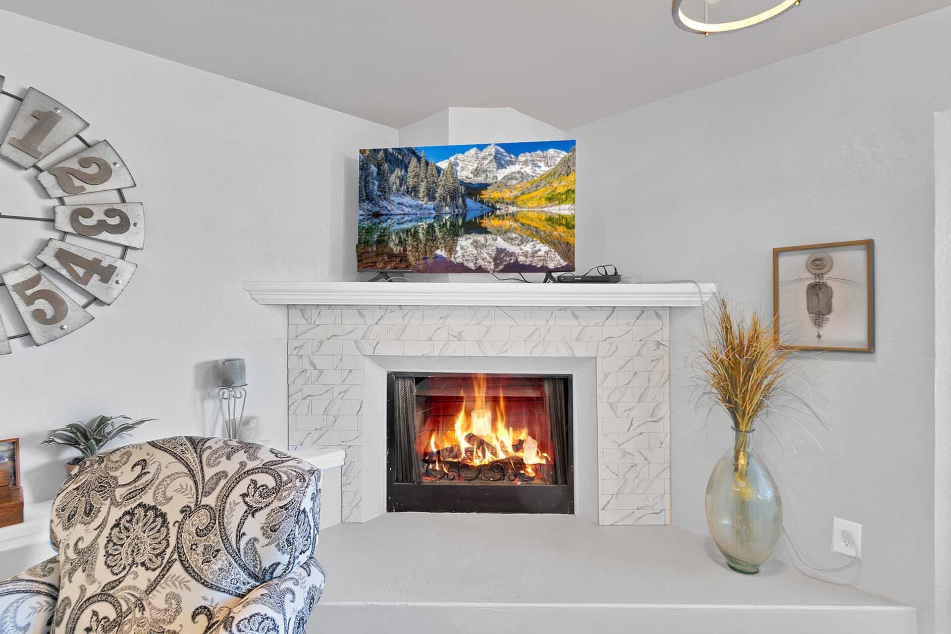 381 Explorer Court Property Photo 6