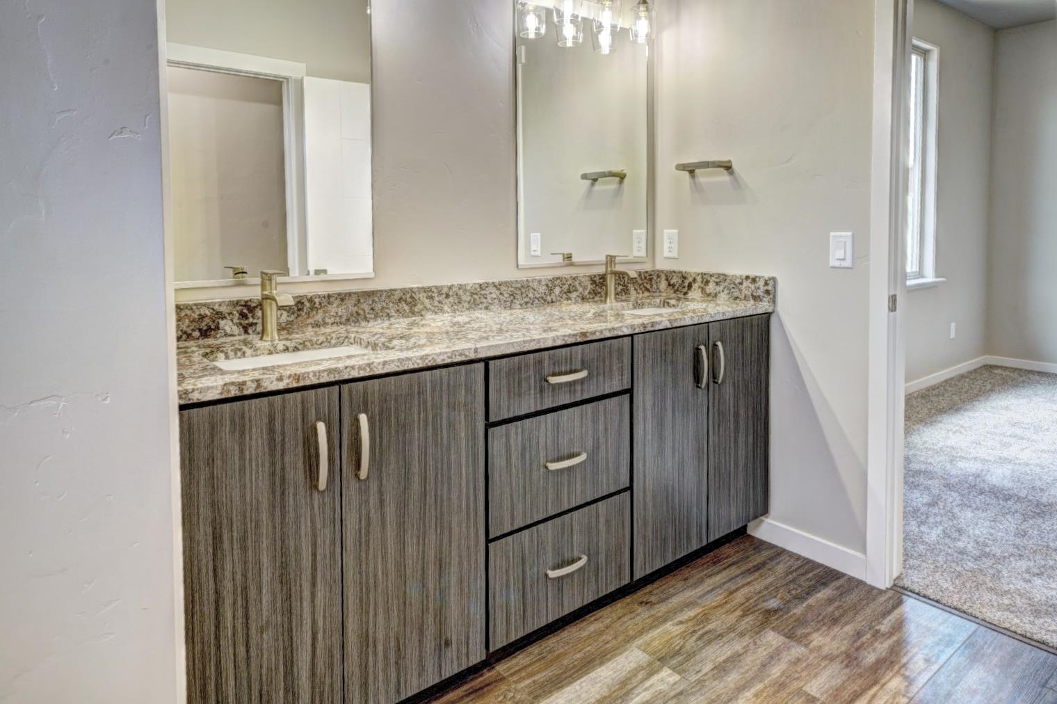 2745 Eclipse Avenue Property Photo 26