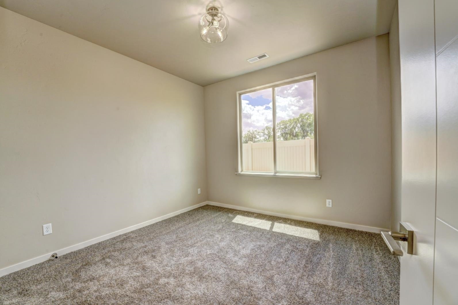 2745 Eclipse Avenue Property Photo 33