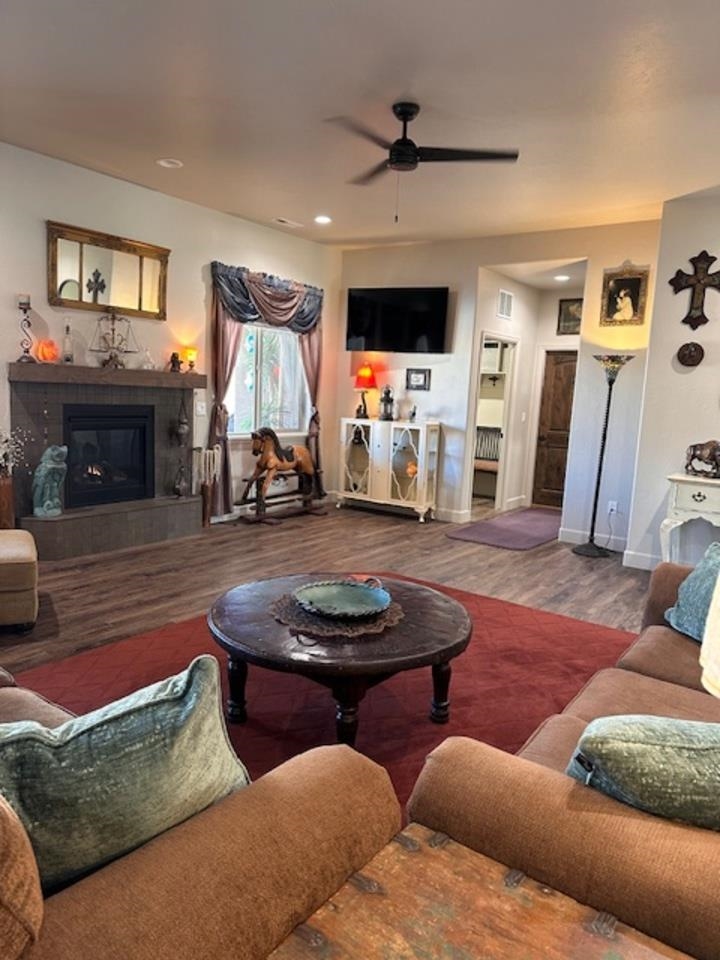 2642 Moss Agate Lane Property Photo 8