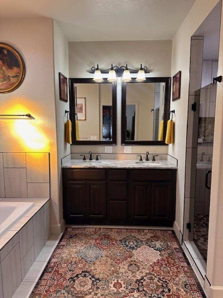 2642 Moss Agate Lane Property Photo 17