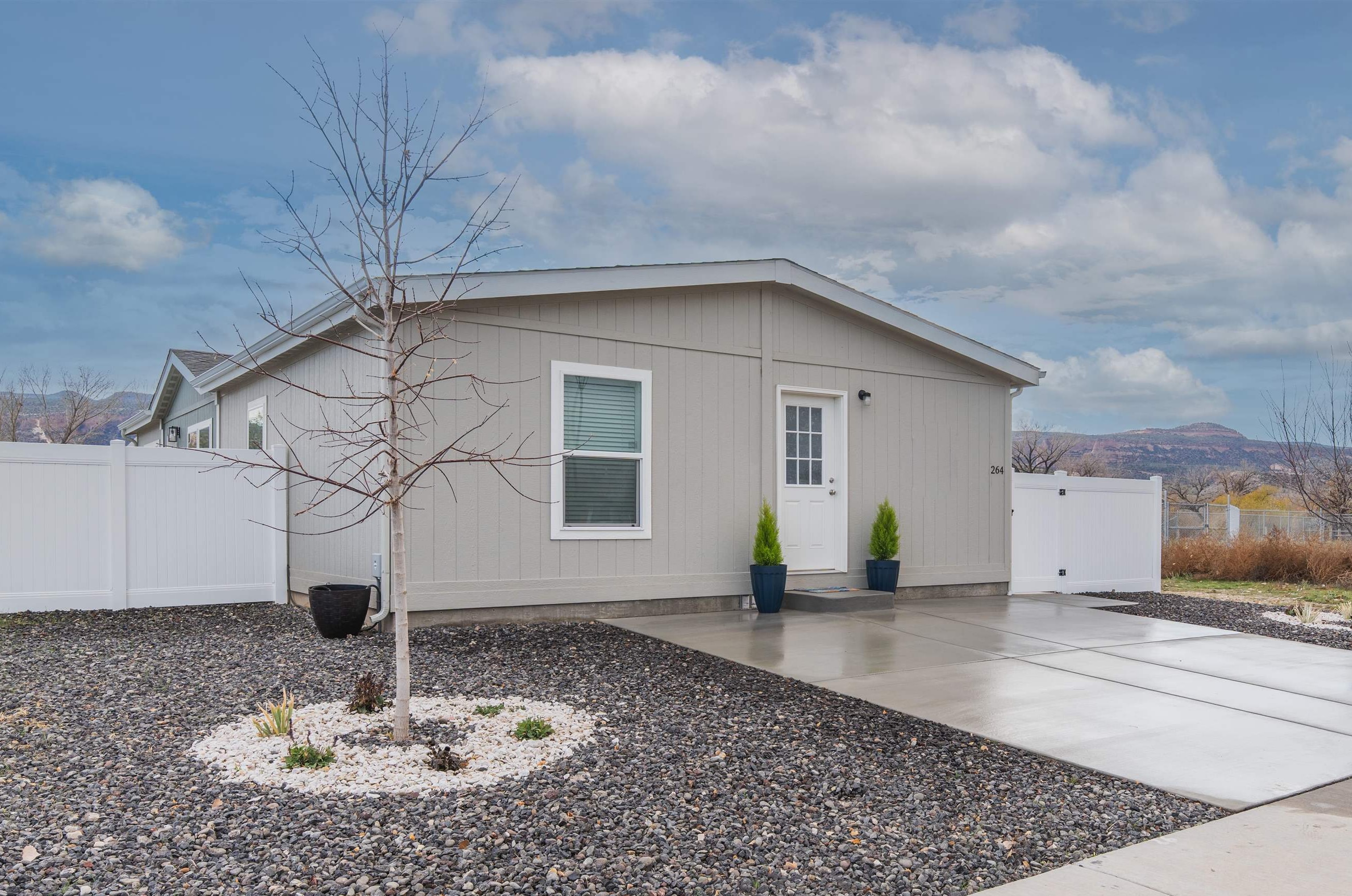 264 Hollyberry Way Property Photo 1