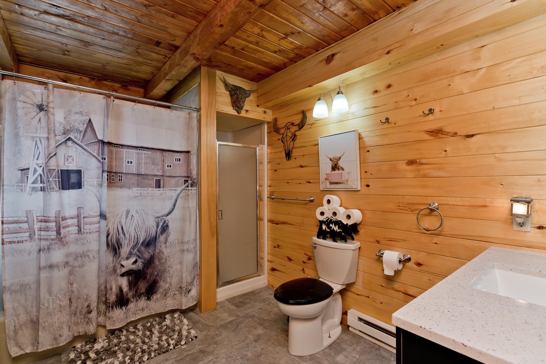 9759 48 Road Property Photo 23