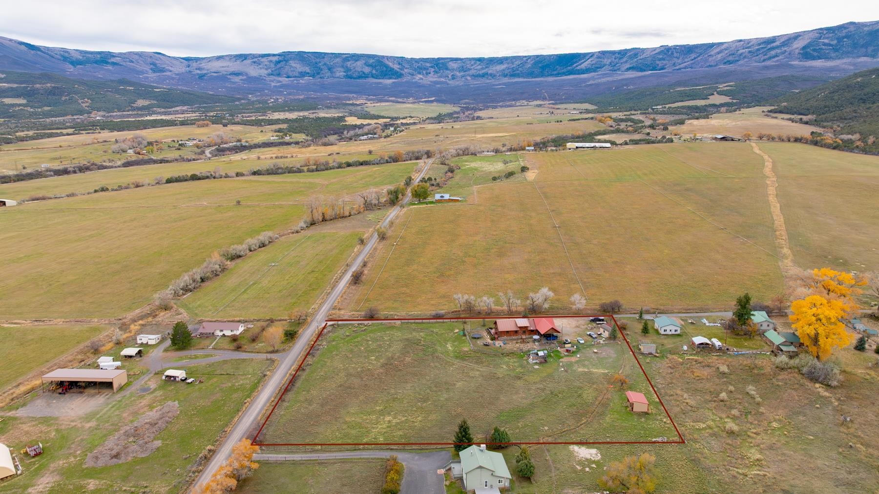 9759 48 Road Property Photo 33