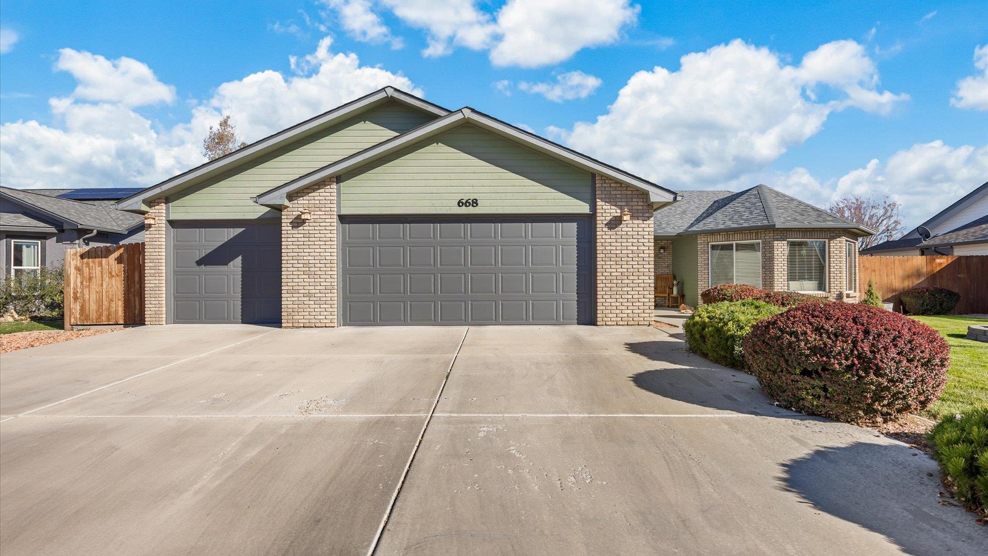 668 Silver Plume Drive Property Photo 1