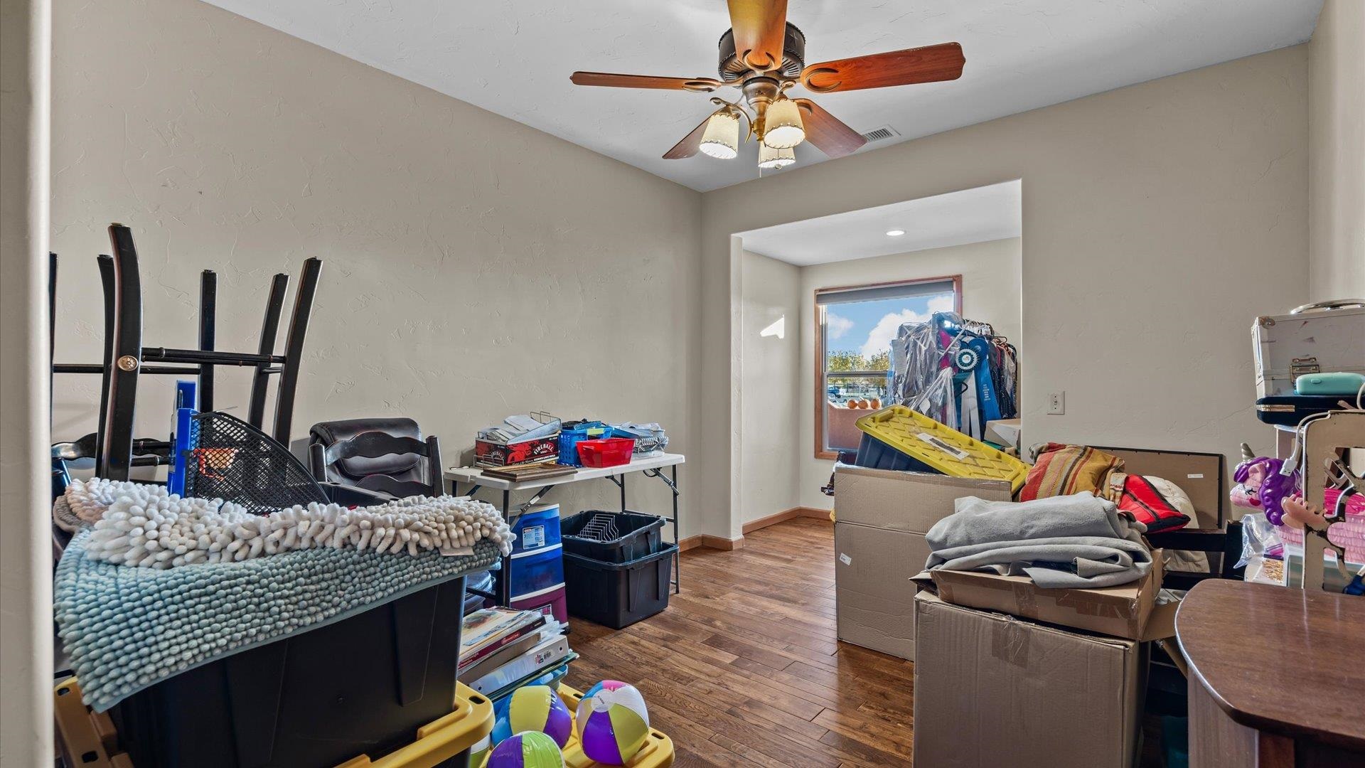 1633 Campfire Court Property Photo 27