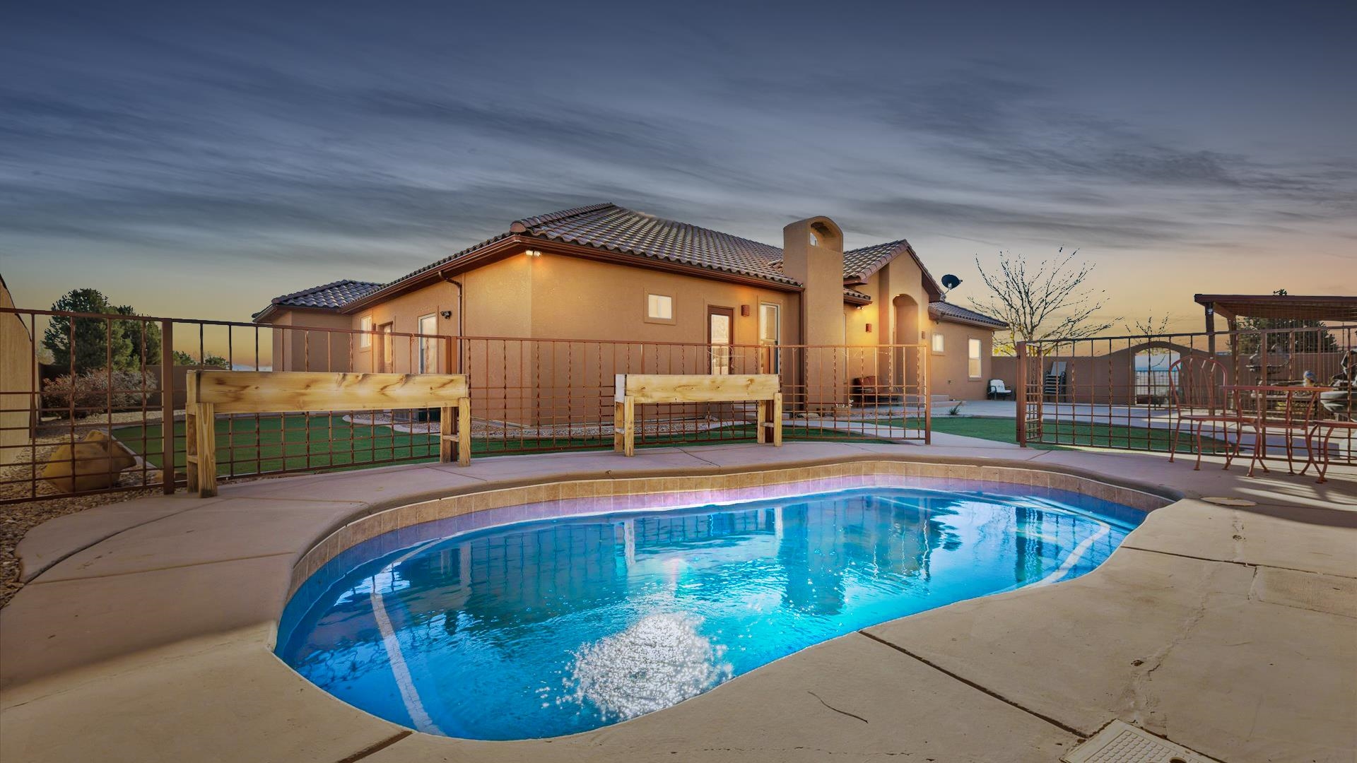1633 Campfire Court Property Photo 32