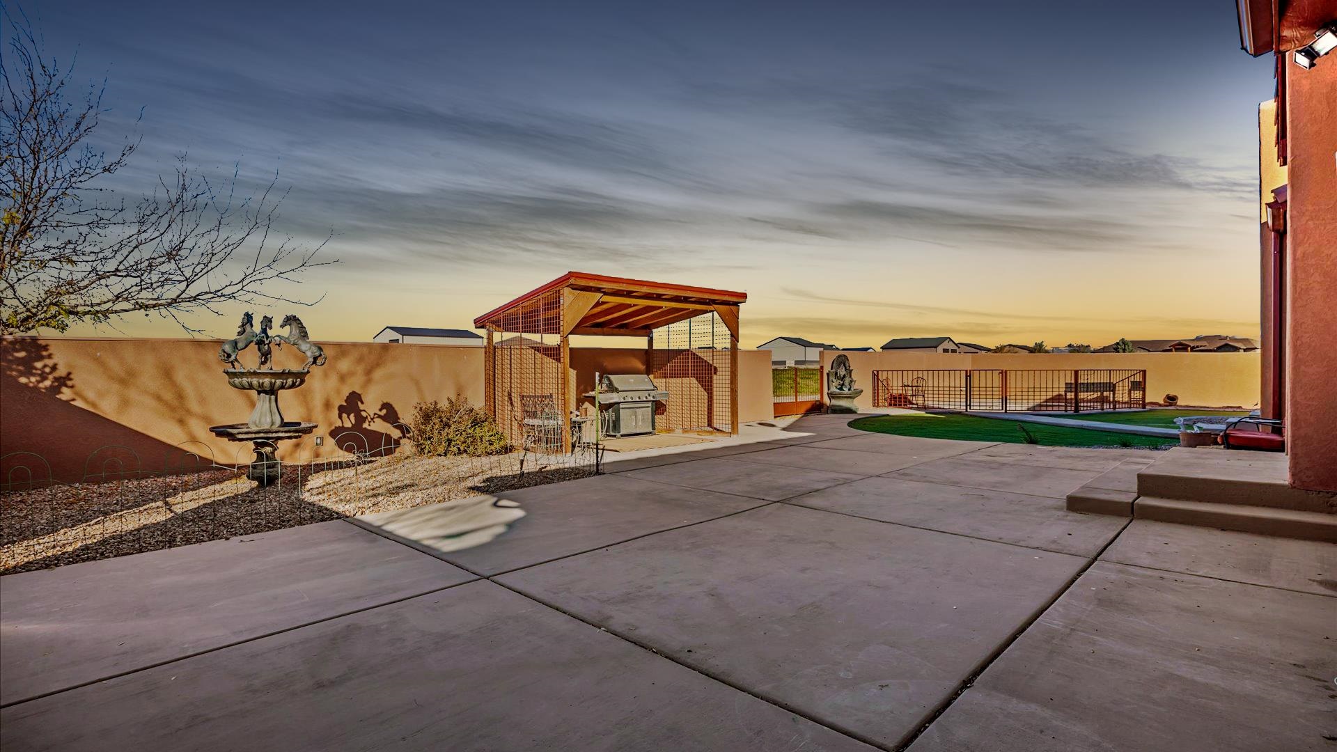 1633 Campfire Court Property Photo 33