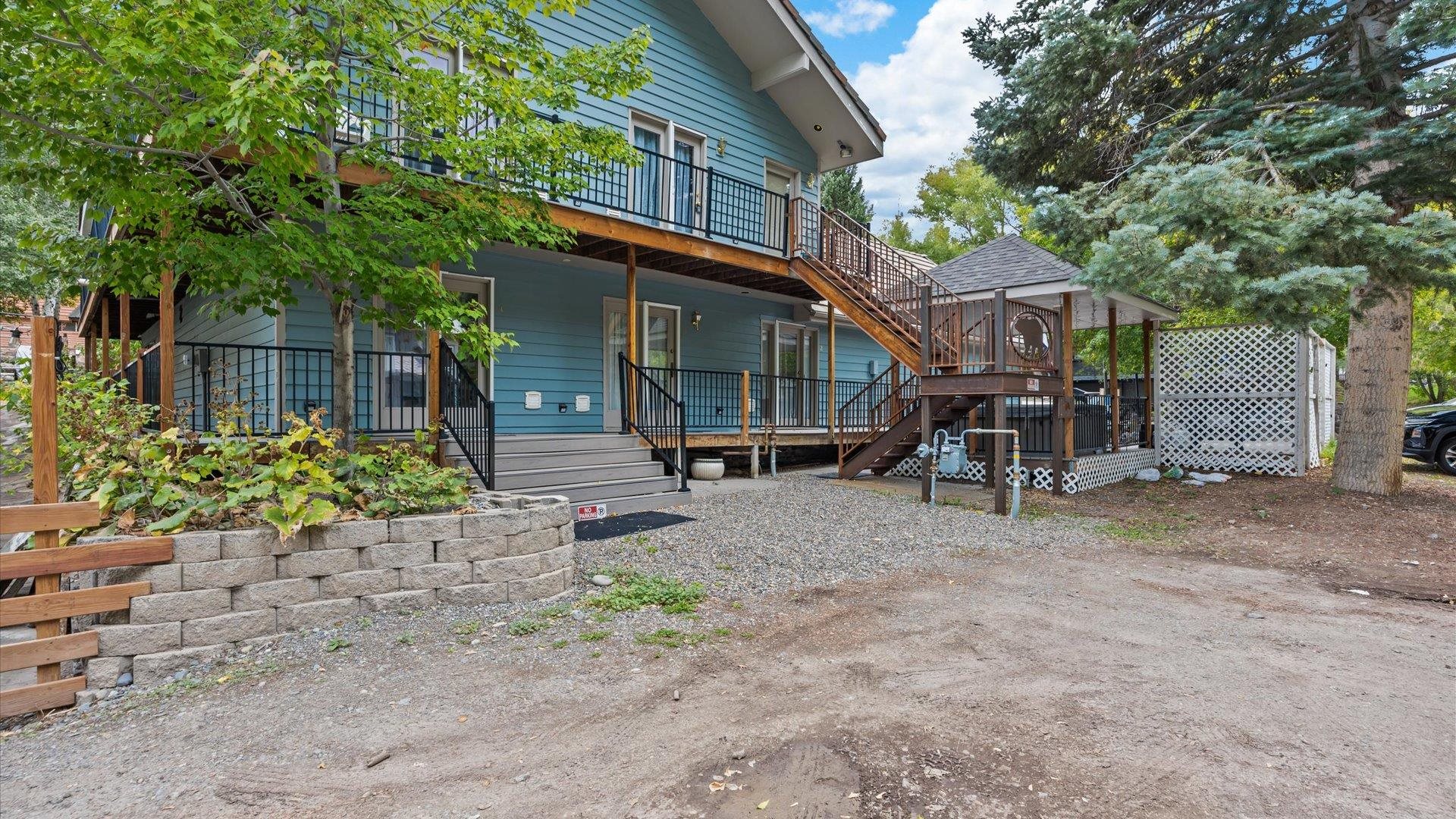 118 6th Avenue Property Photo 11