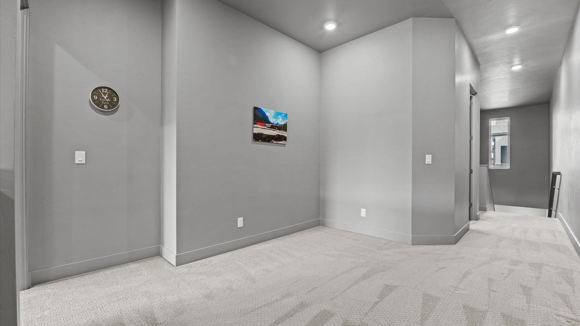 380 W Ridges Boulevard Property Photo 22