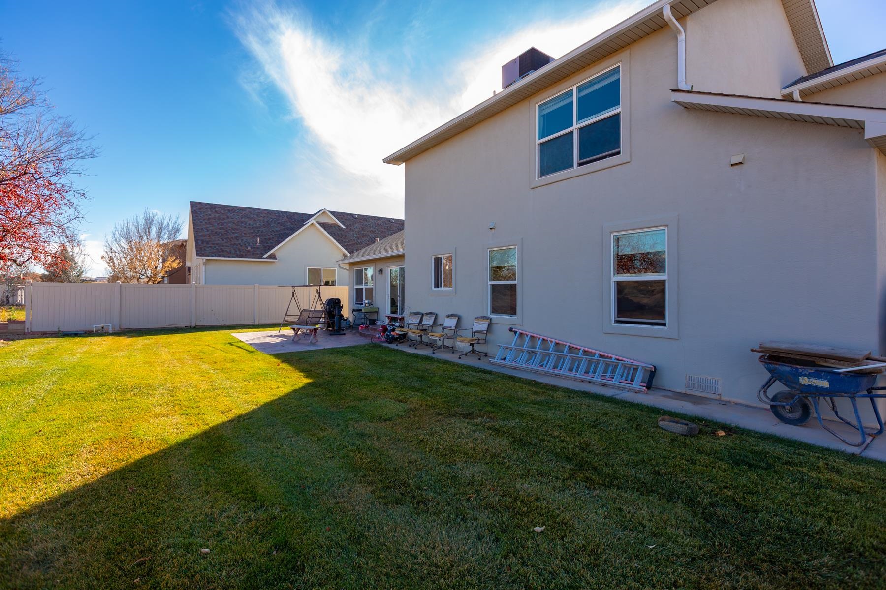 236 Frontier Street Property Photo 5