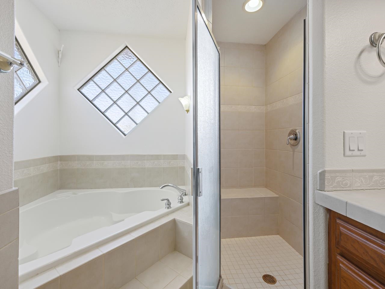 2062 Stagecoach Court Property Photo 27