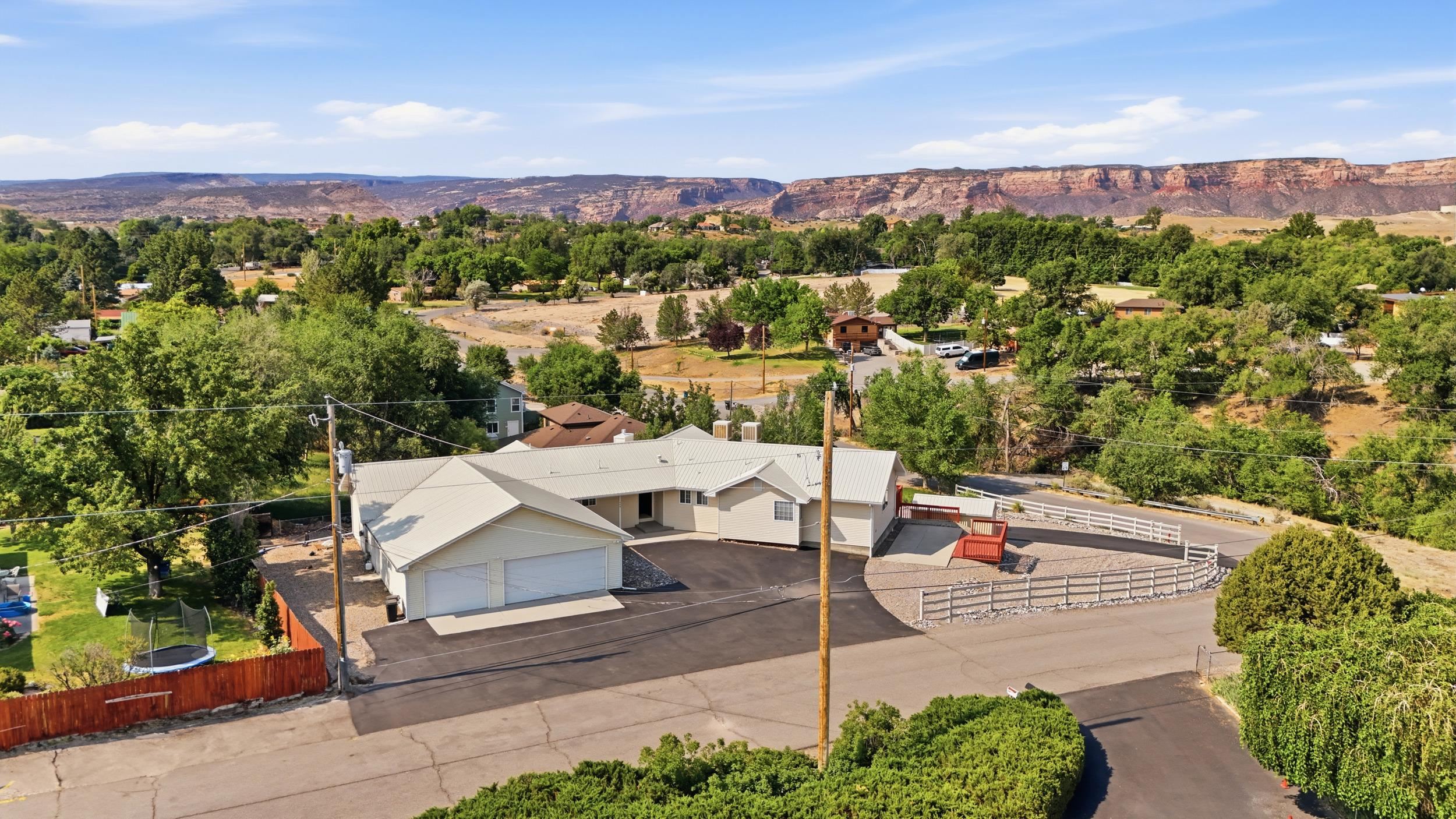 474 W Scenic Drive
