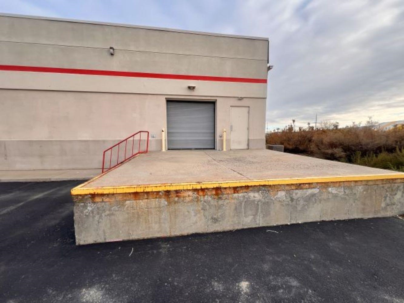 2469 Highway 6&50 Property Photo 4