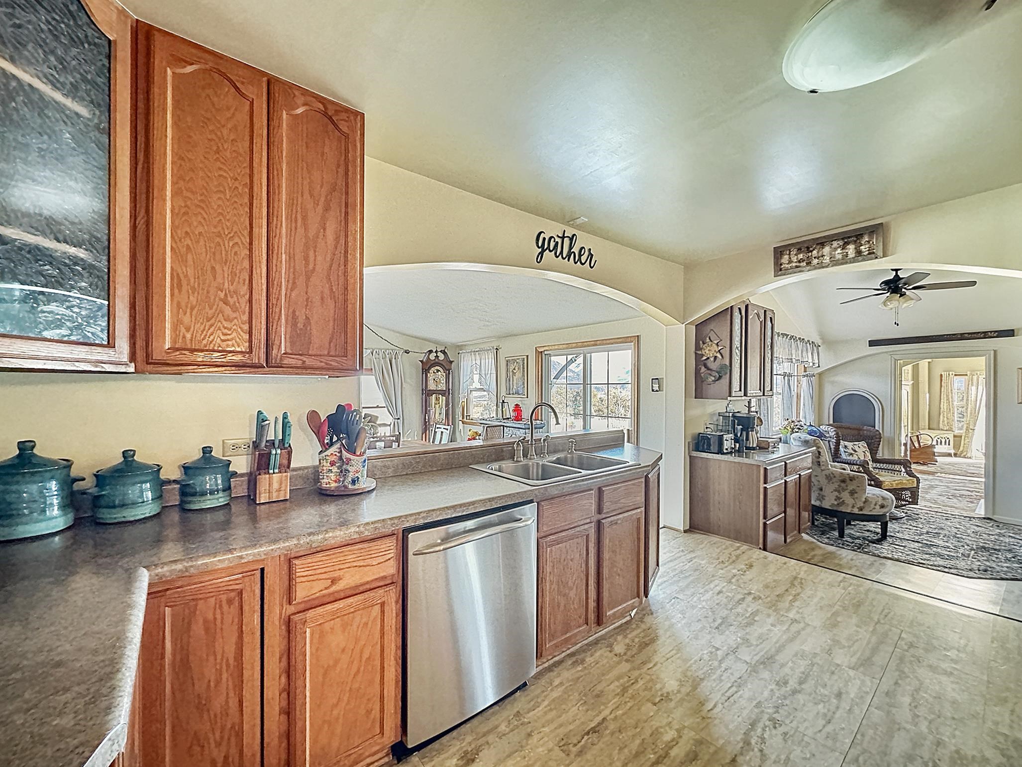36024 Fruitland Mesa Road Property Photo 6