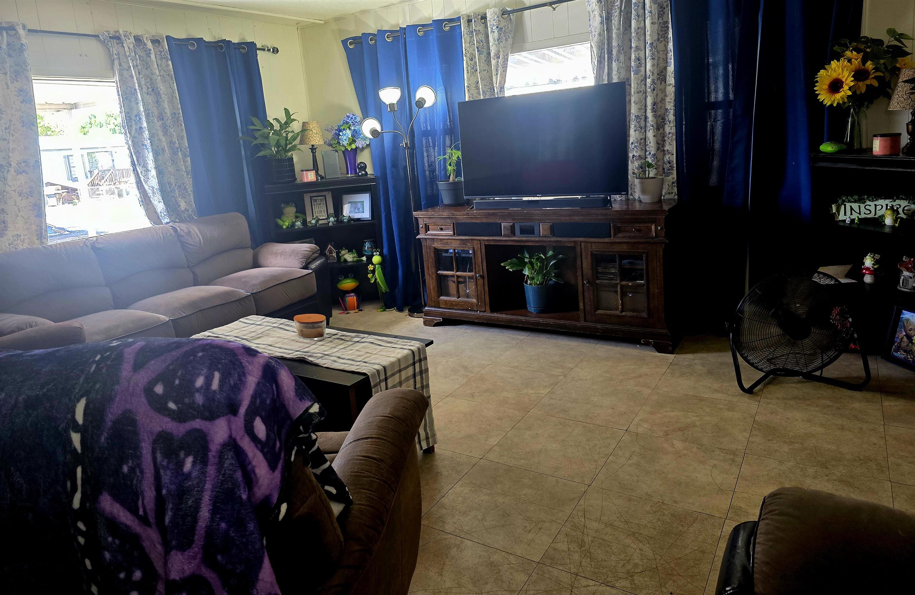 2860 Hall Avenue Property Photo 3