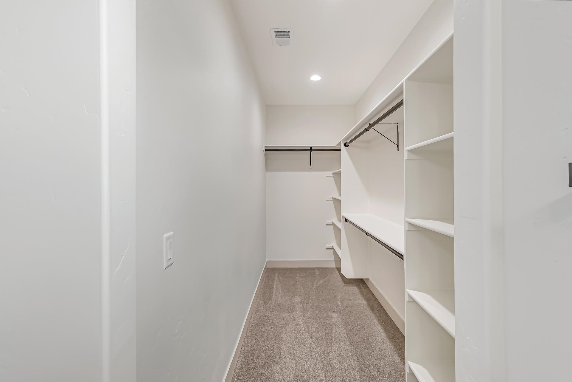 1137 Sprocket Court Property Photo 33