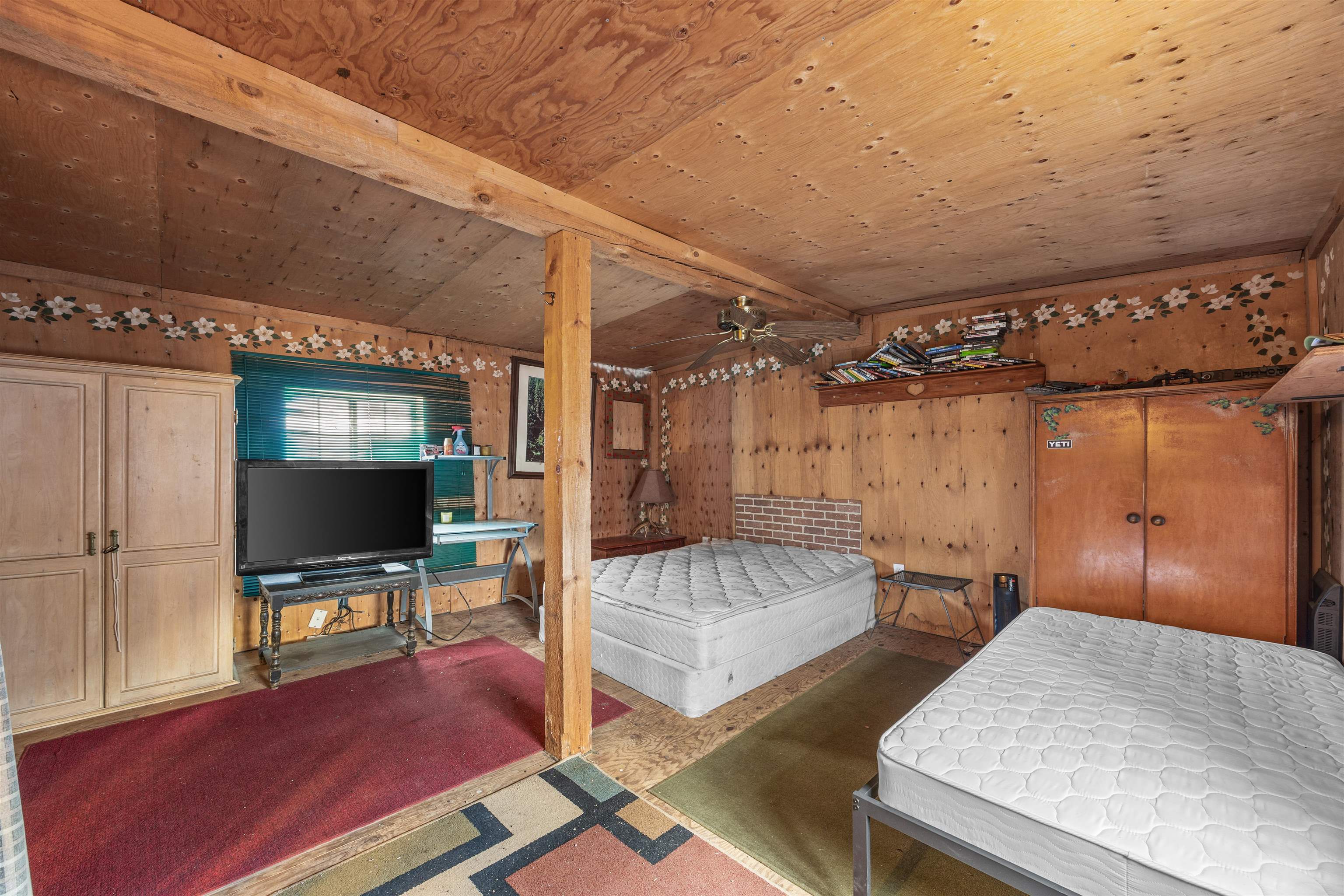 20260033 Property Photo 26