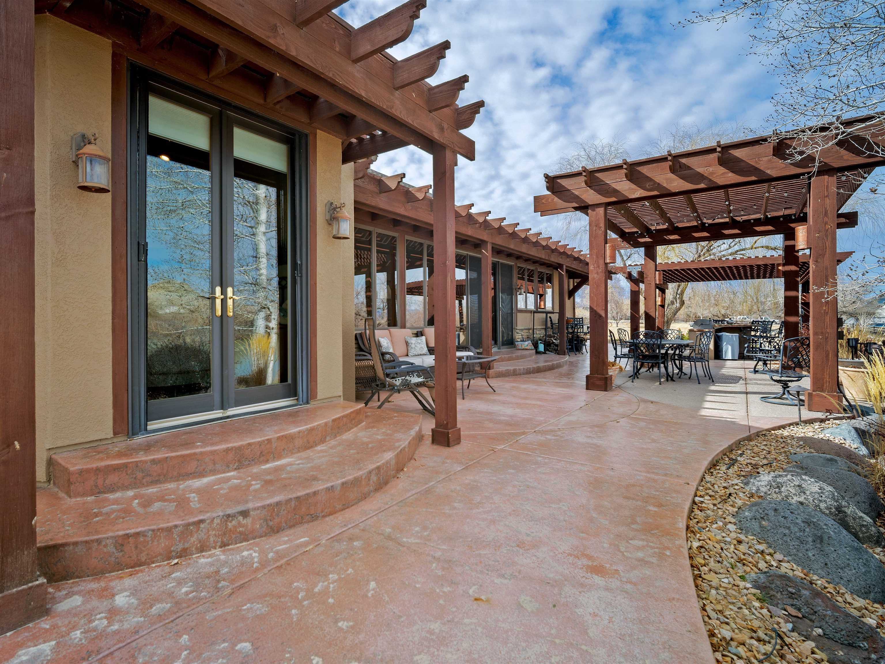 2111 Desert Hills Road Property Photo 28