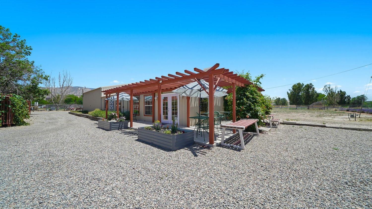3669 G Road Property Photo 3