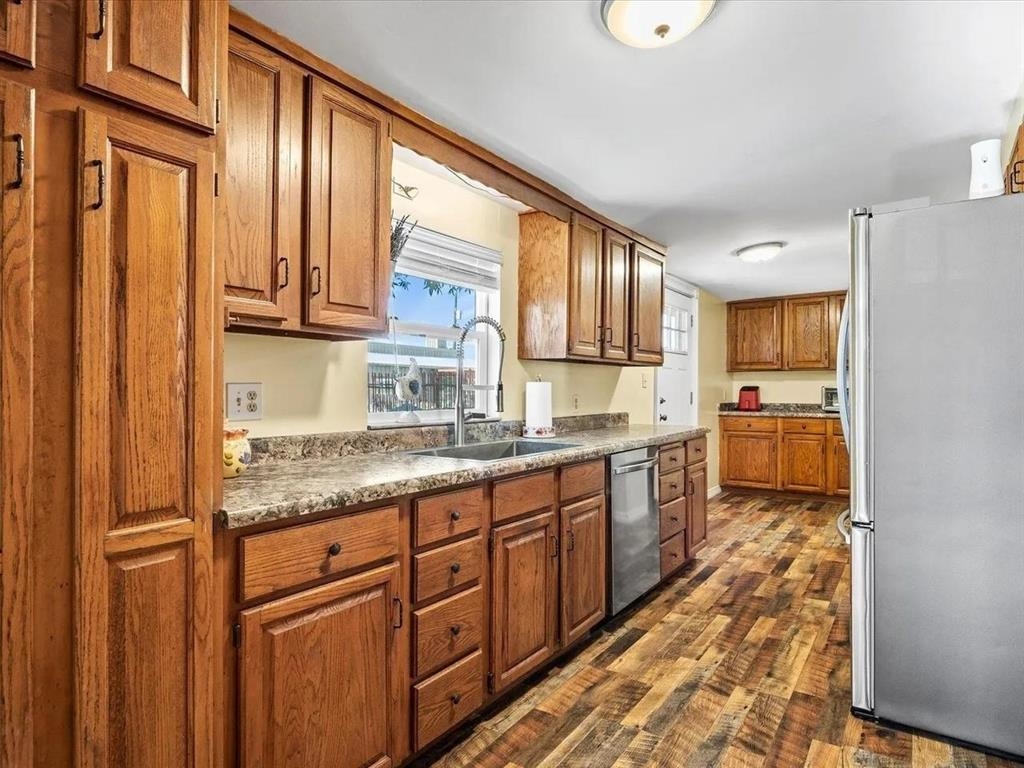 3669 G Road Property Photo 10