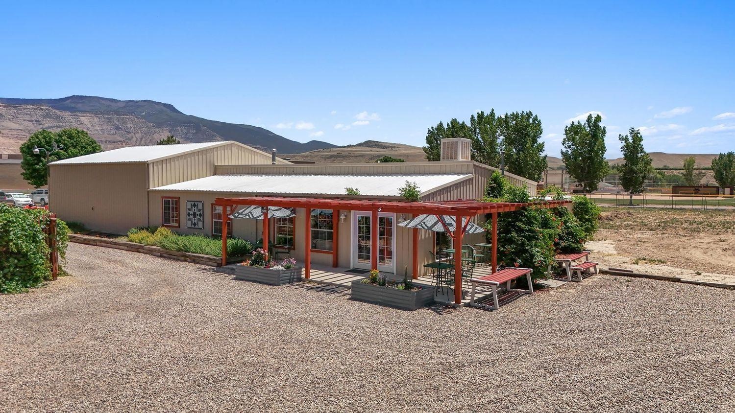 3669 G Road Property Photo 22