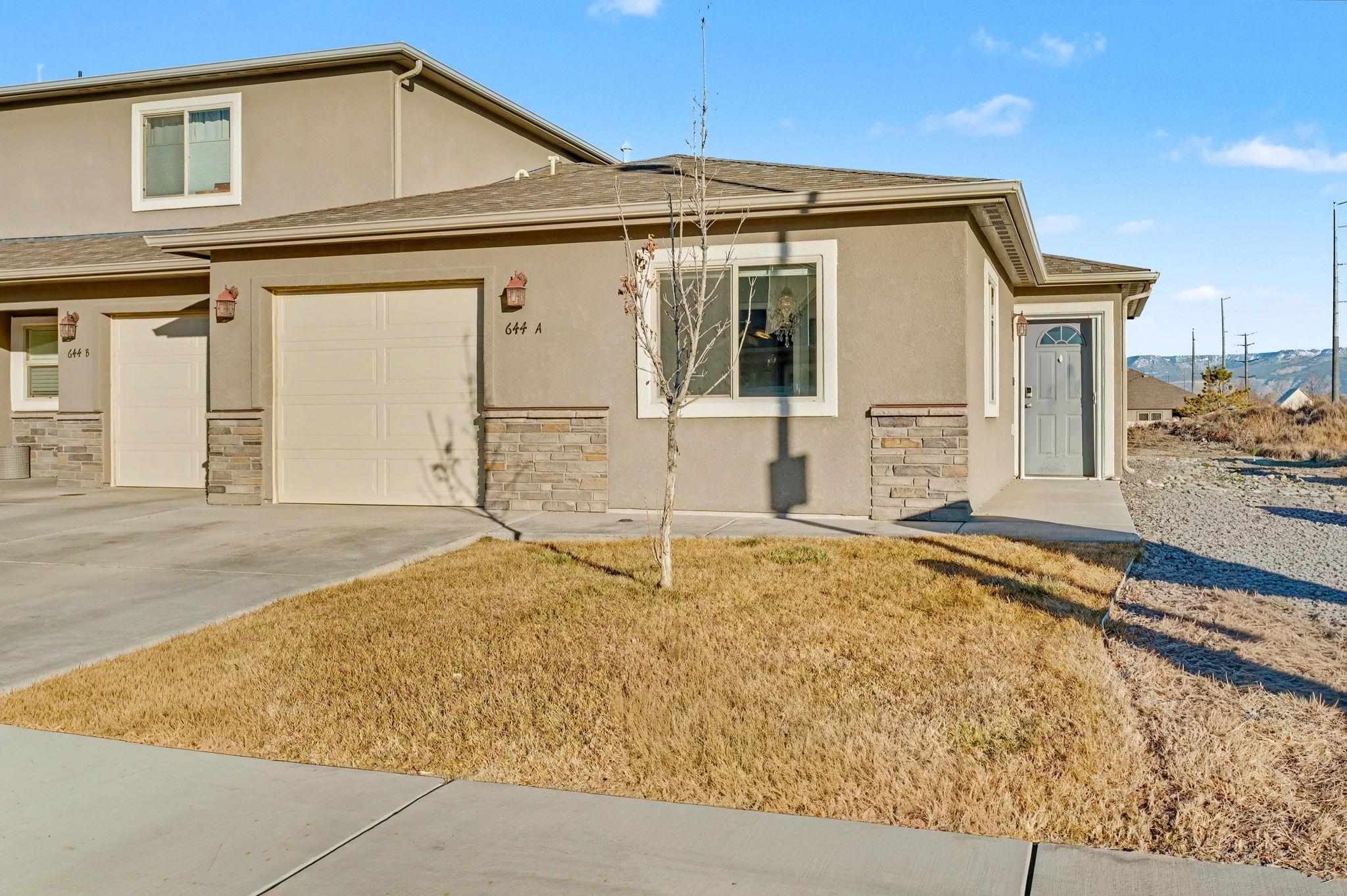 644 Emma Lane Property Photo 1
