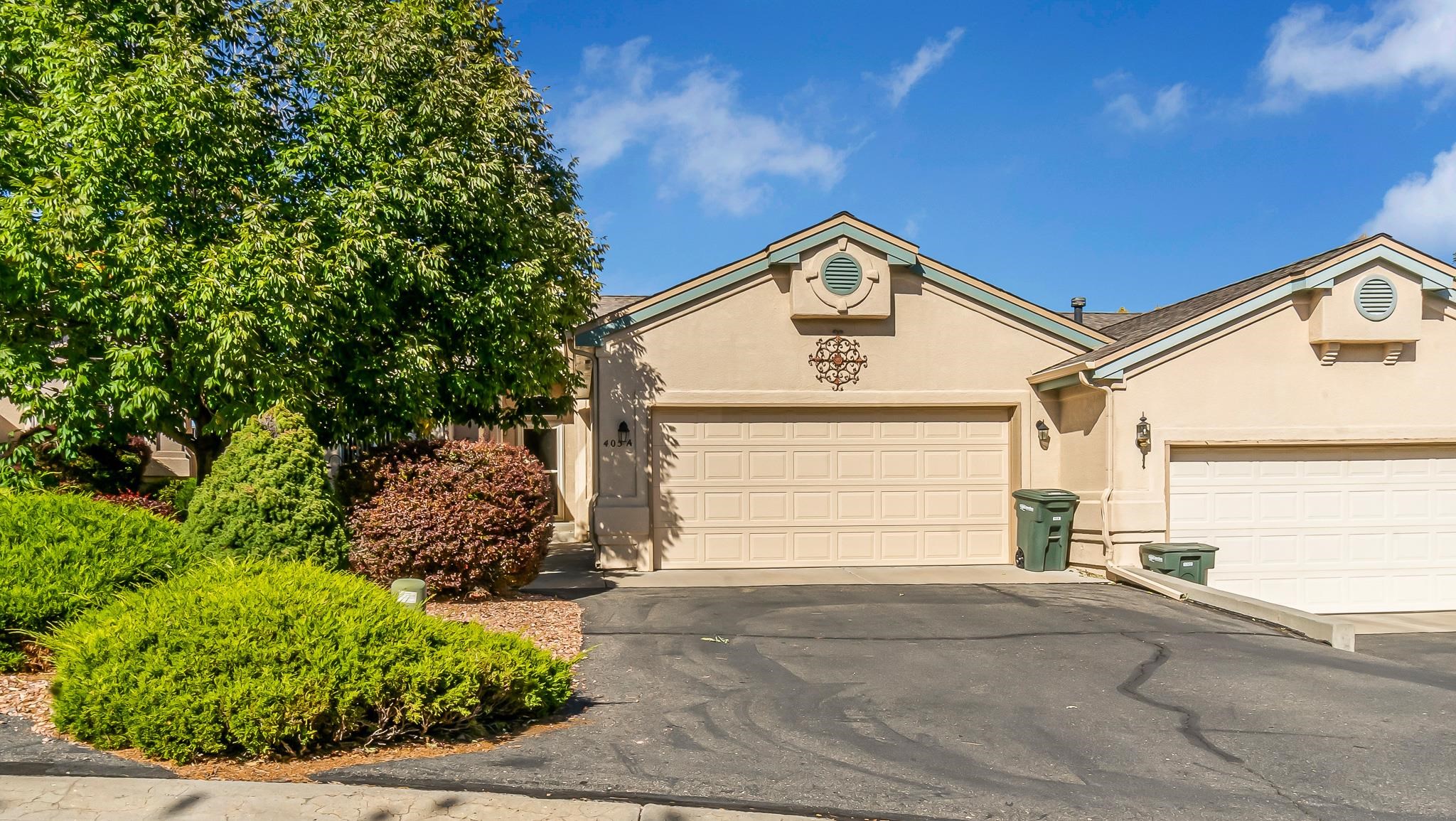 405 Sand Cliff Court Property Photo 1